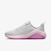 Nike Bella 7