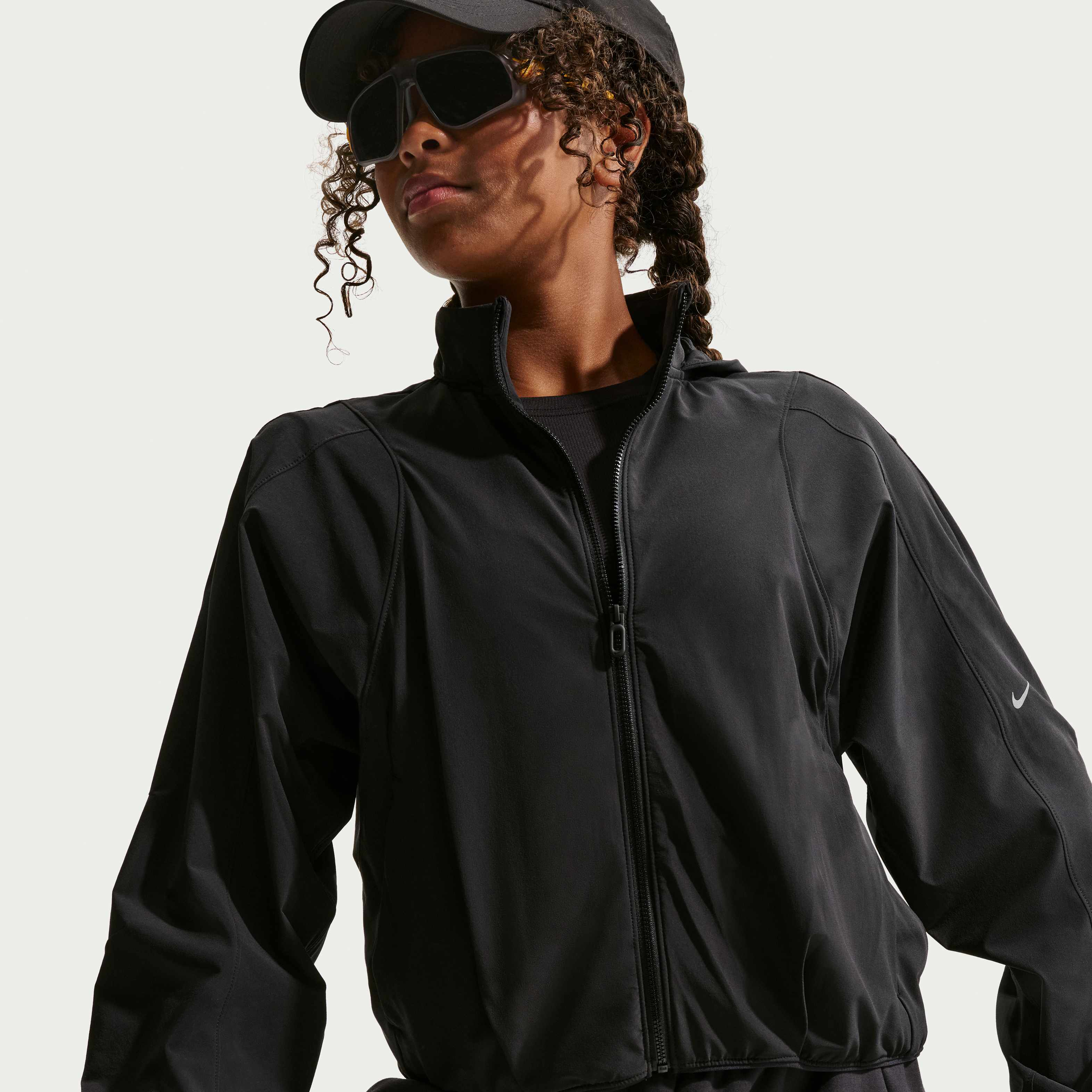 Nike MAVN image number 2