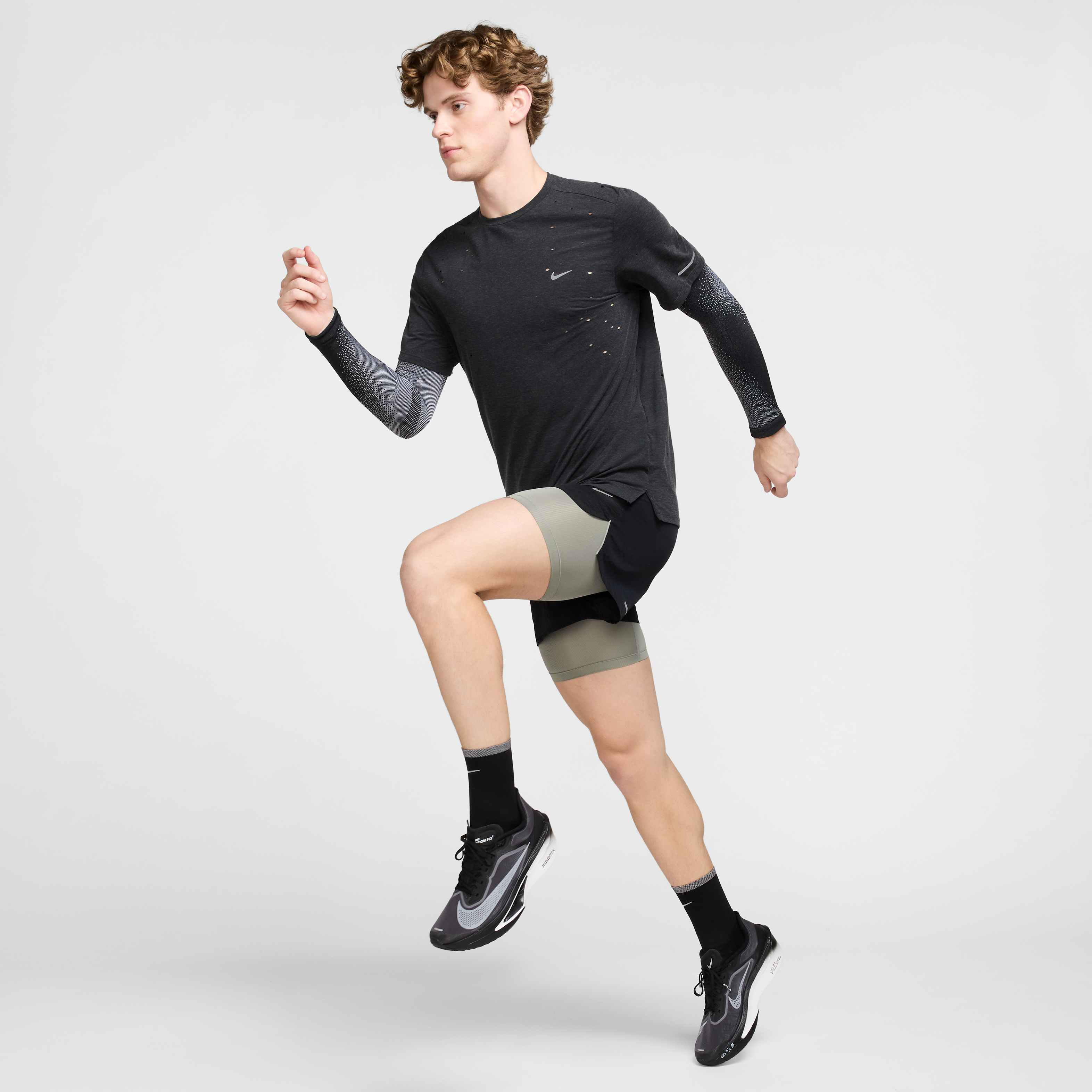 نايكي رانينج ديفجن image number 6