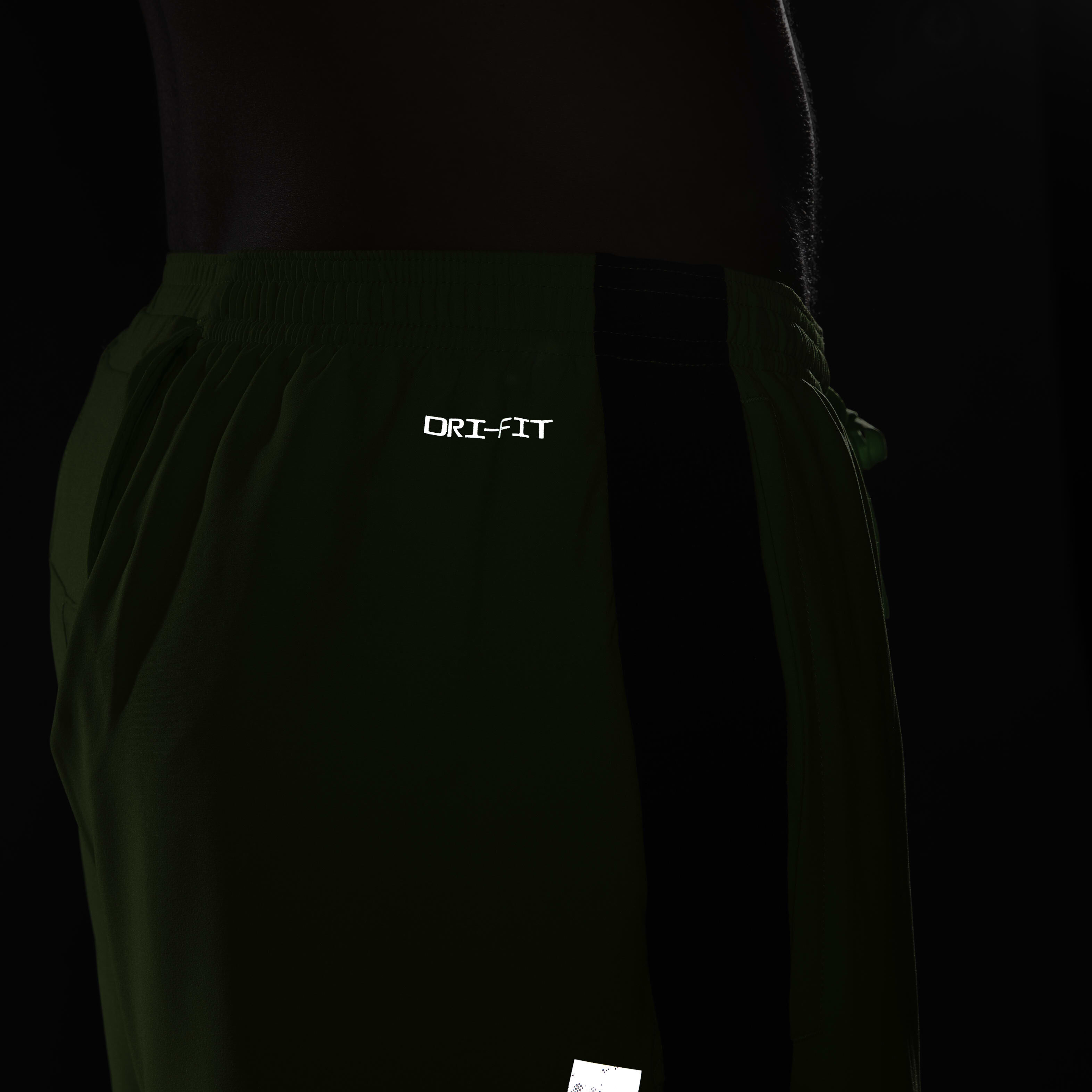 Nike Dri-FIT Run Division Stride image number 11