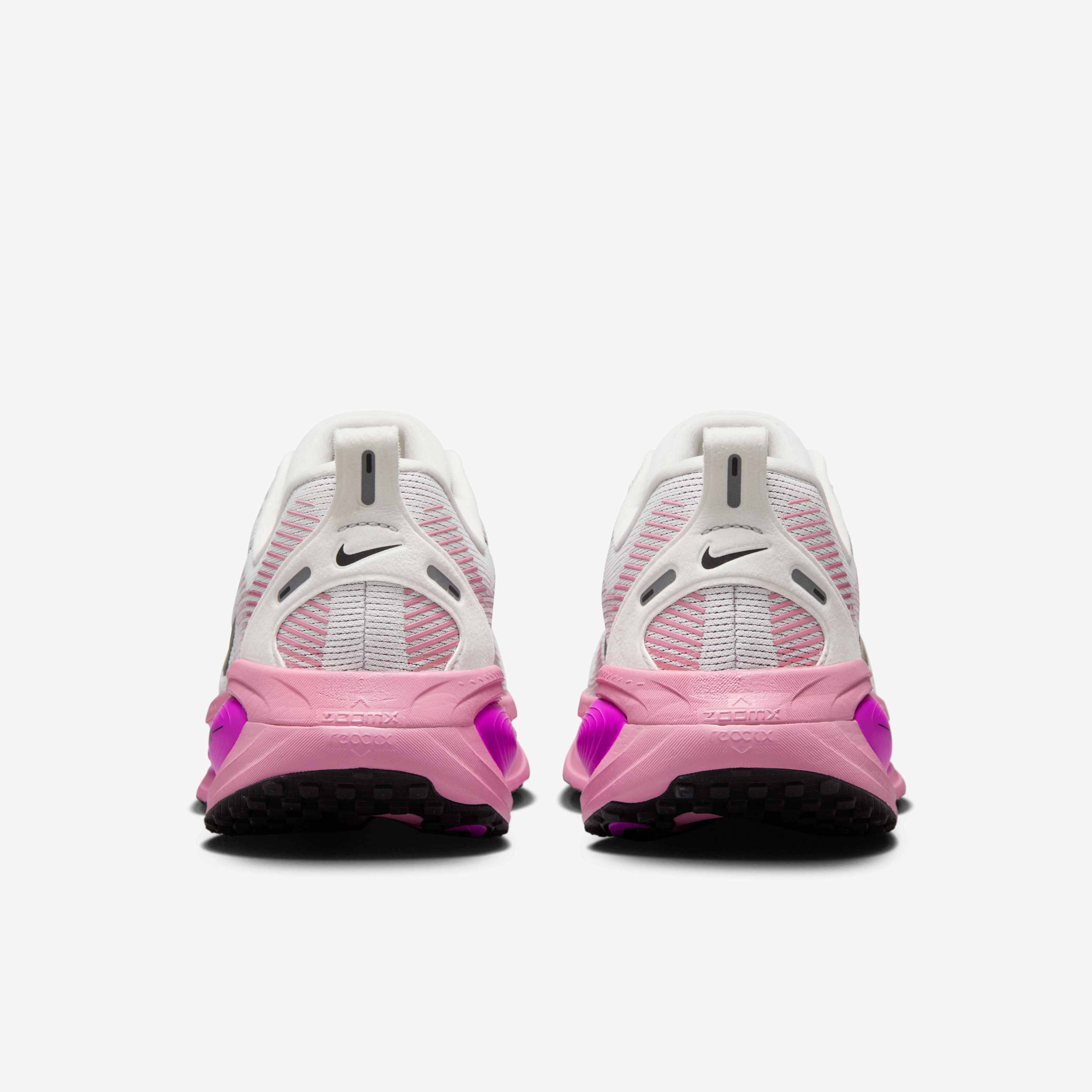 Nike Vomero 18 image number 5