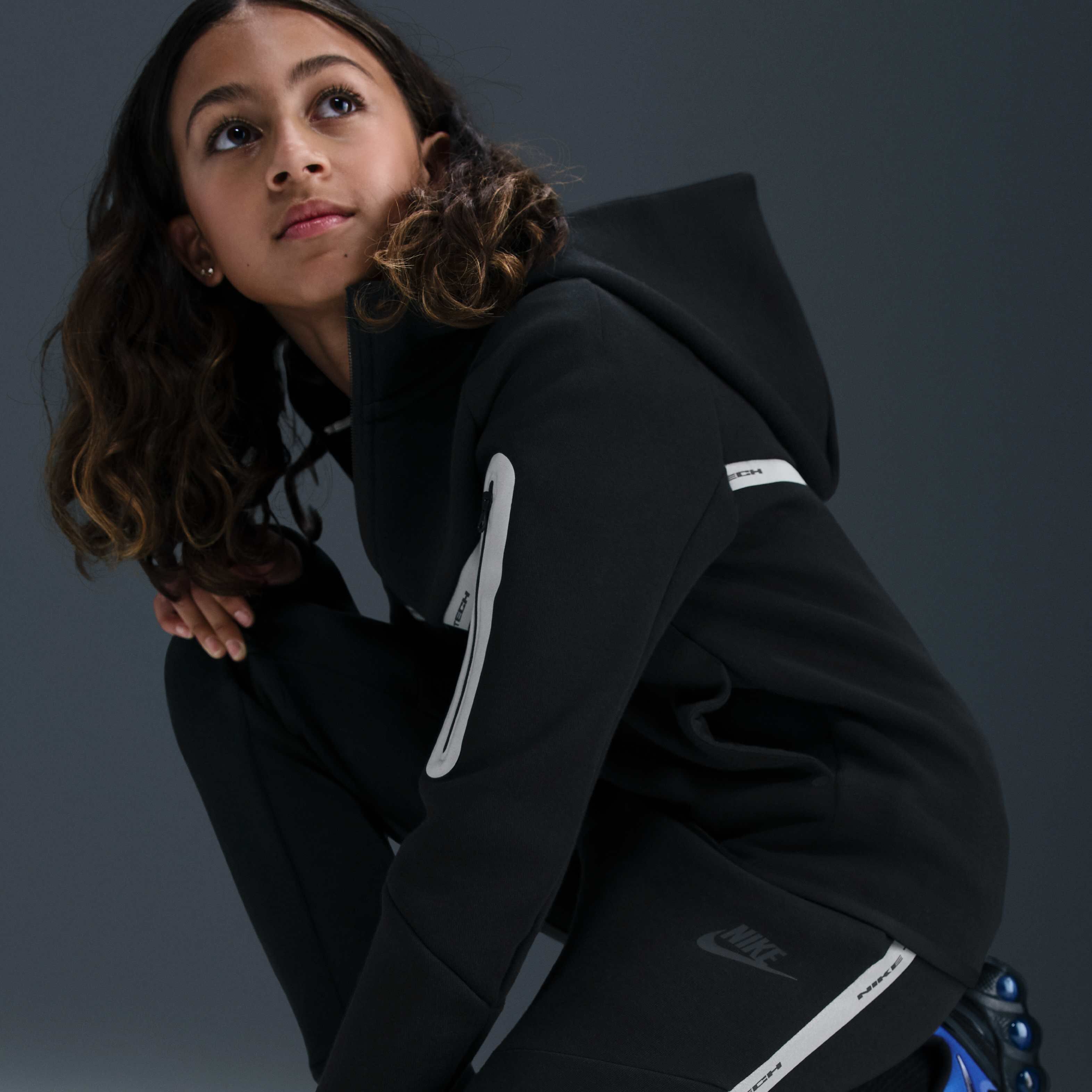 Nike Sportswear Tech Fleece image number 4