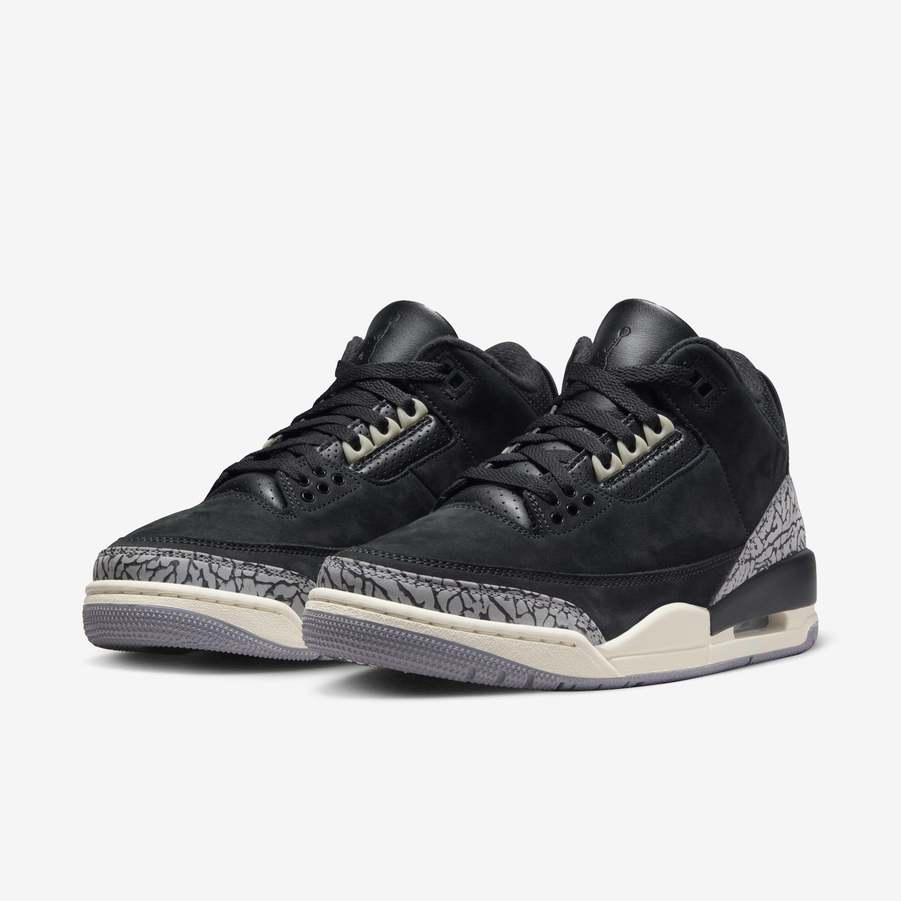 Air Jordan 3 'Off-Noir' image number 4