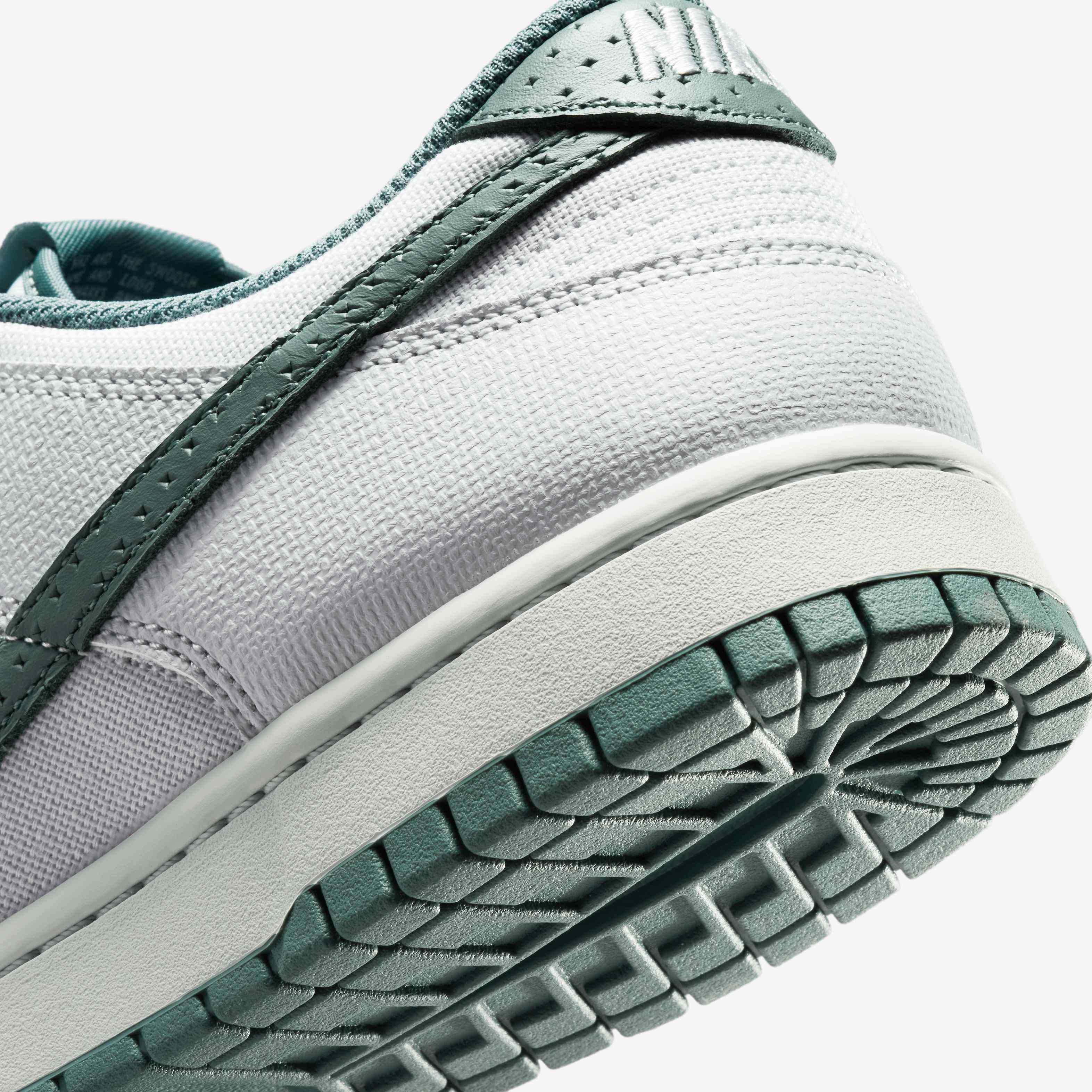 Nike Dunk Low Retro image number 7
