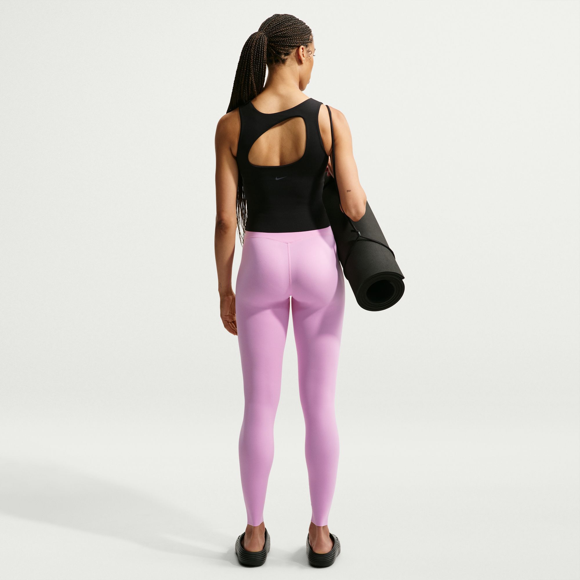 Nike Zenvy image number 1