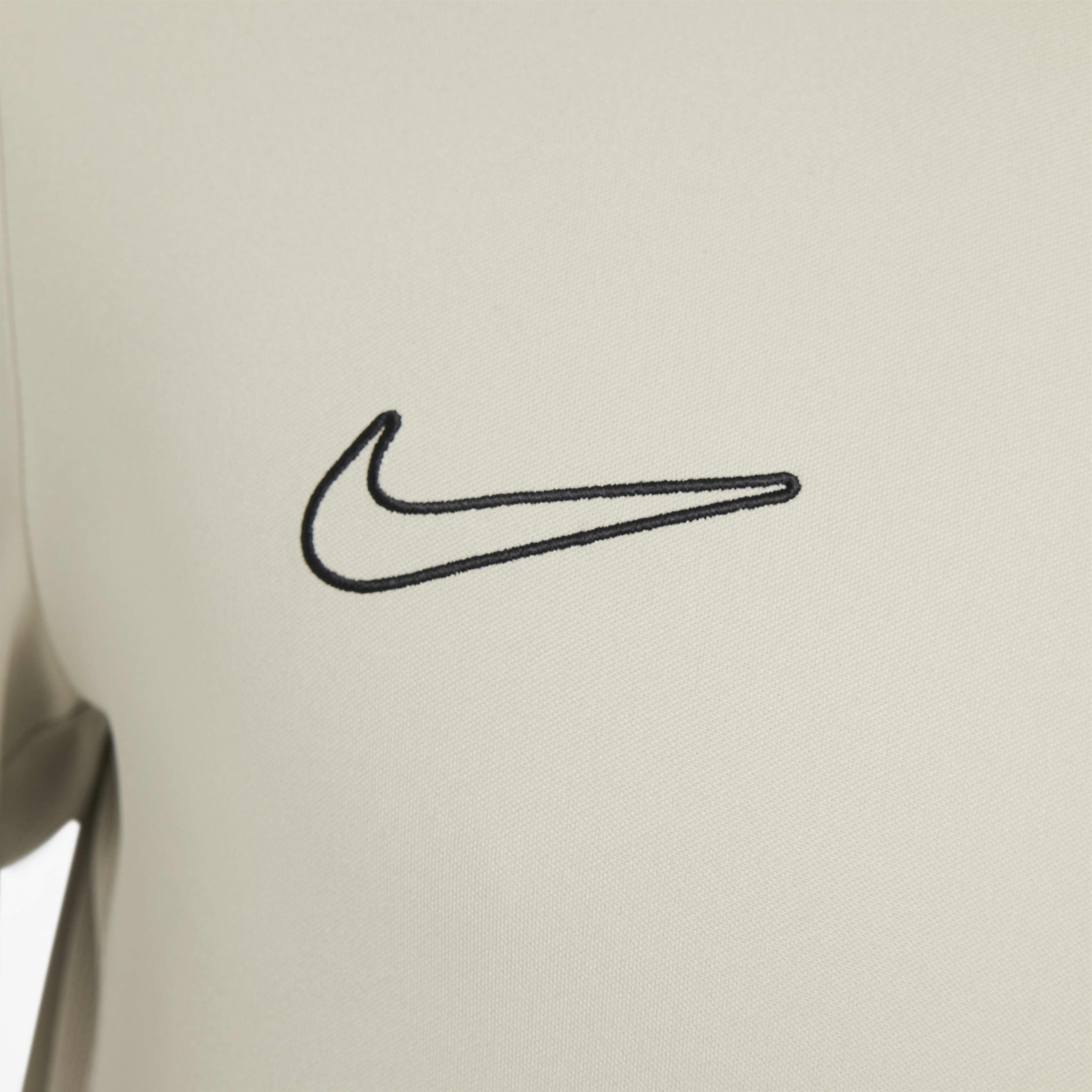 نايكي أكاديمي image number 3