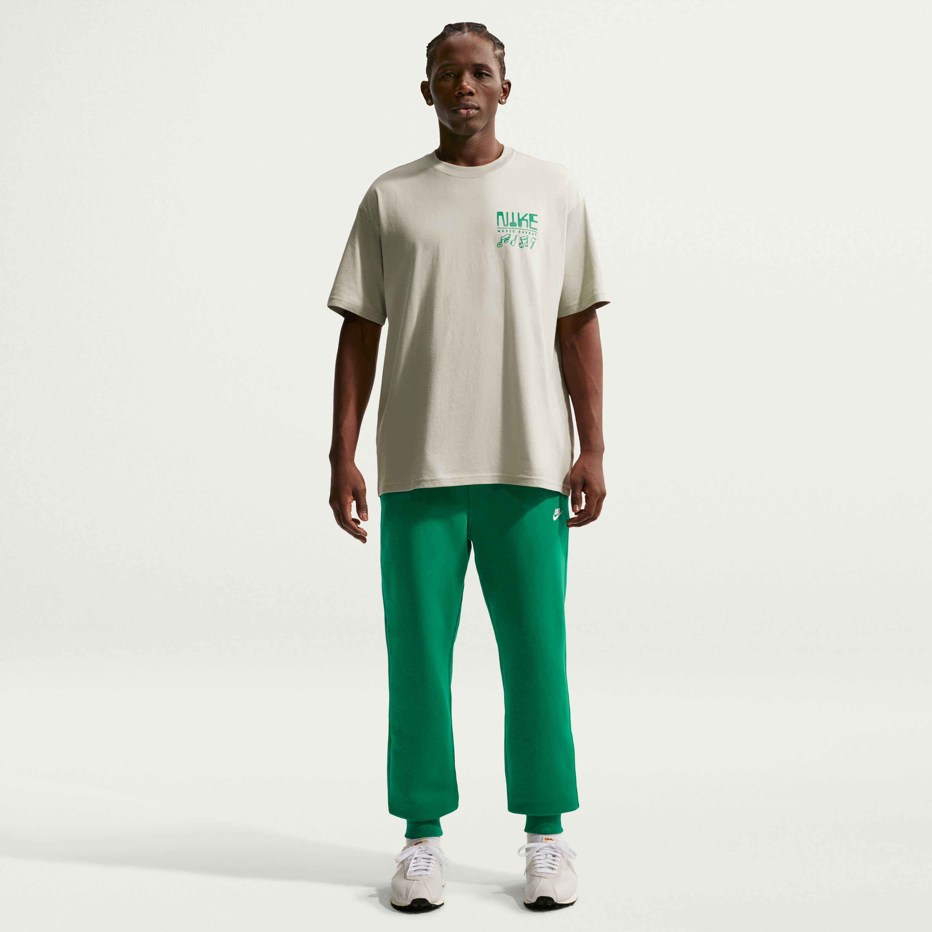 نايكي سبورتسوير image number 3