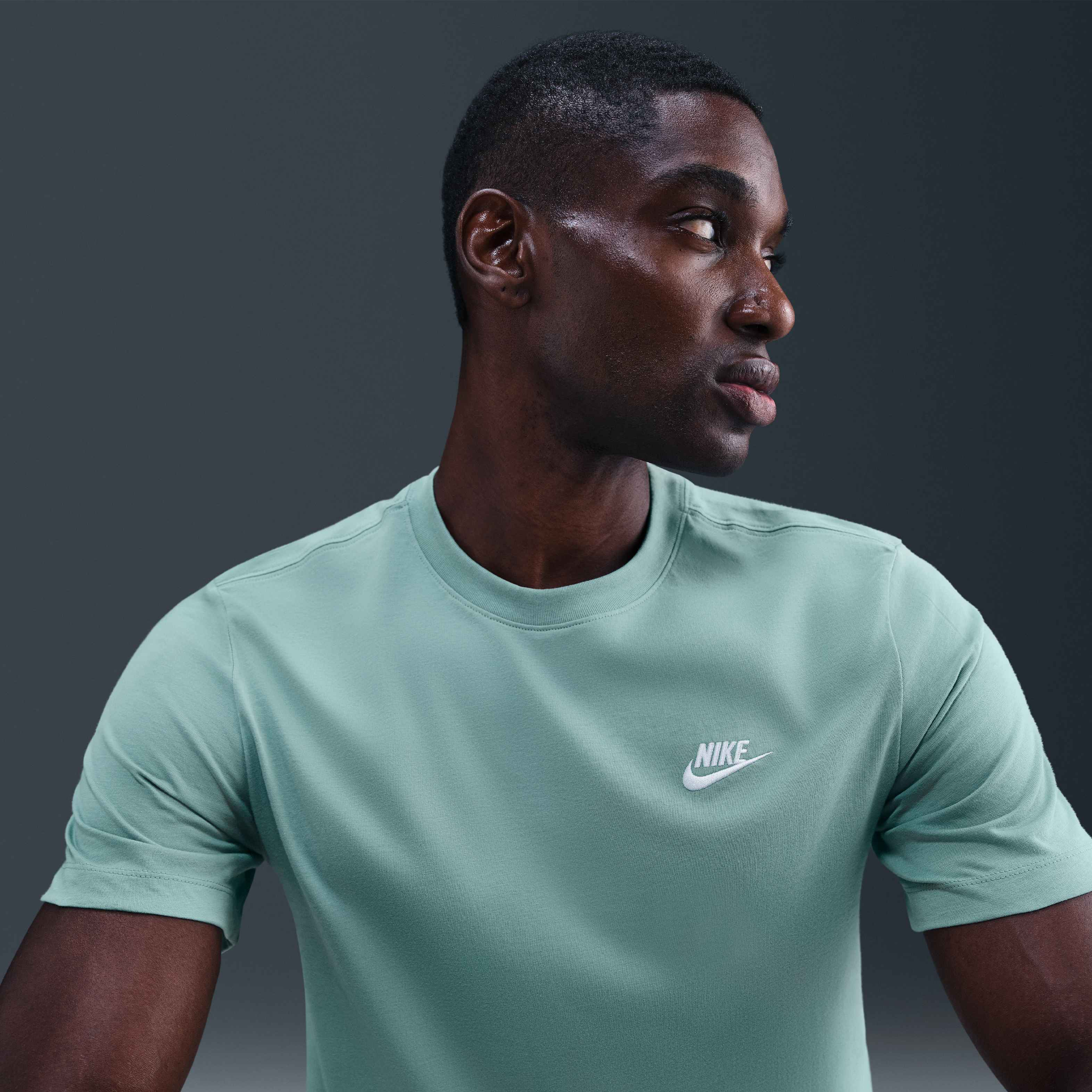 Nike Sportswear Club image number 2