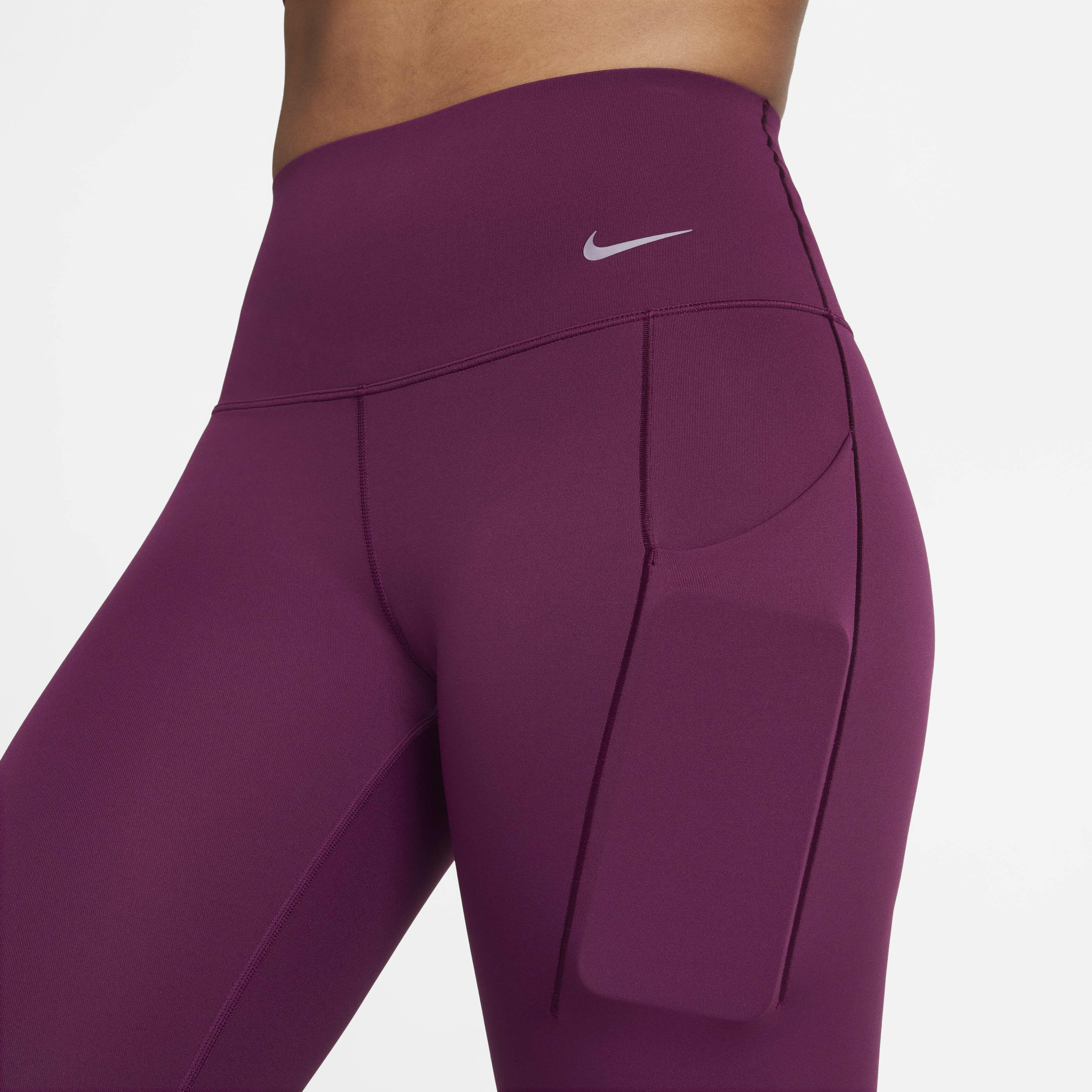 نايكي يونيفيرسا image number 6