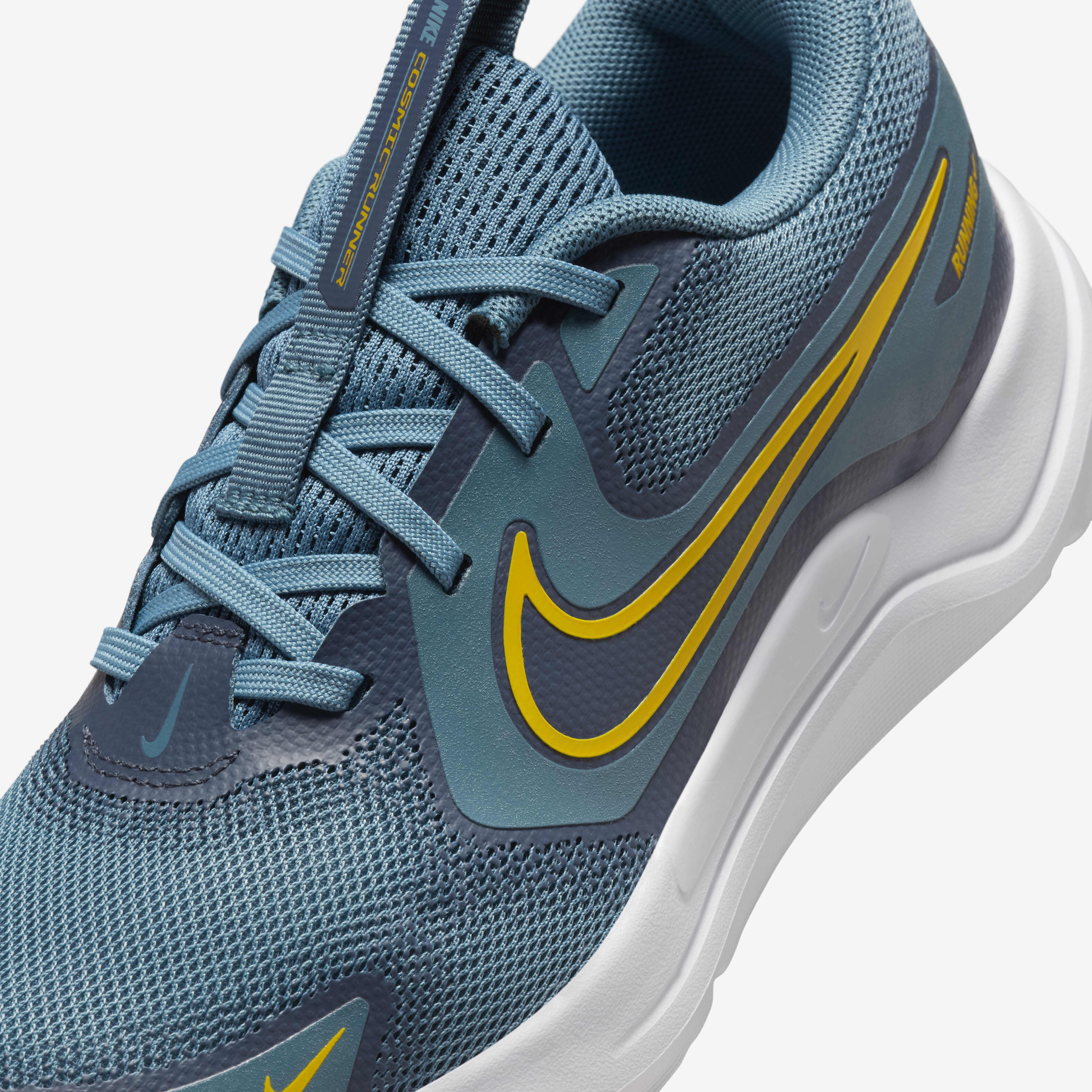 Nike Cosmic Runner image number 6