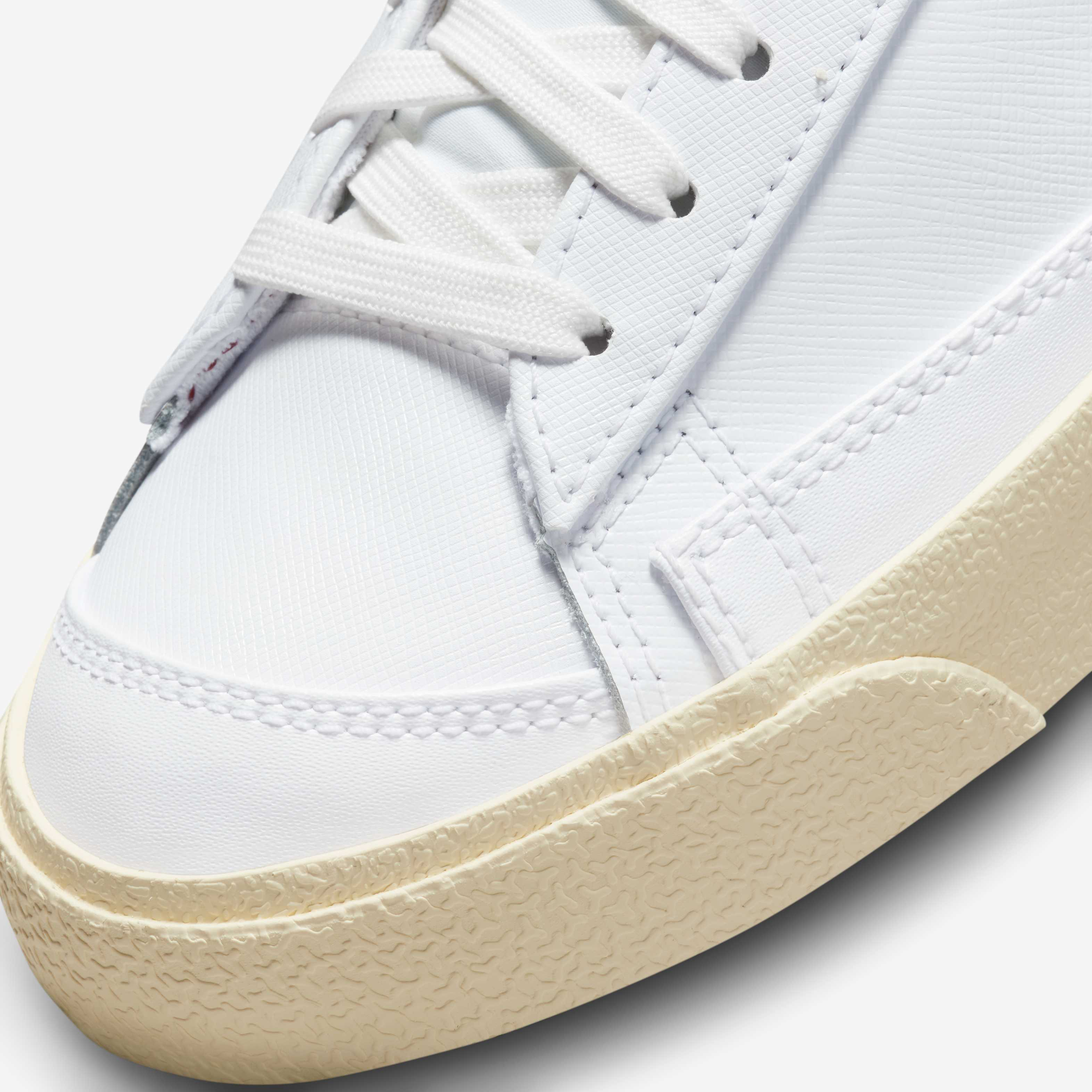 نايكي بليزر لو '77 SE image number 6