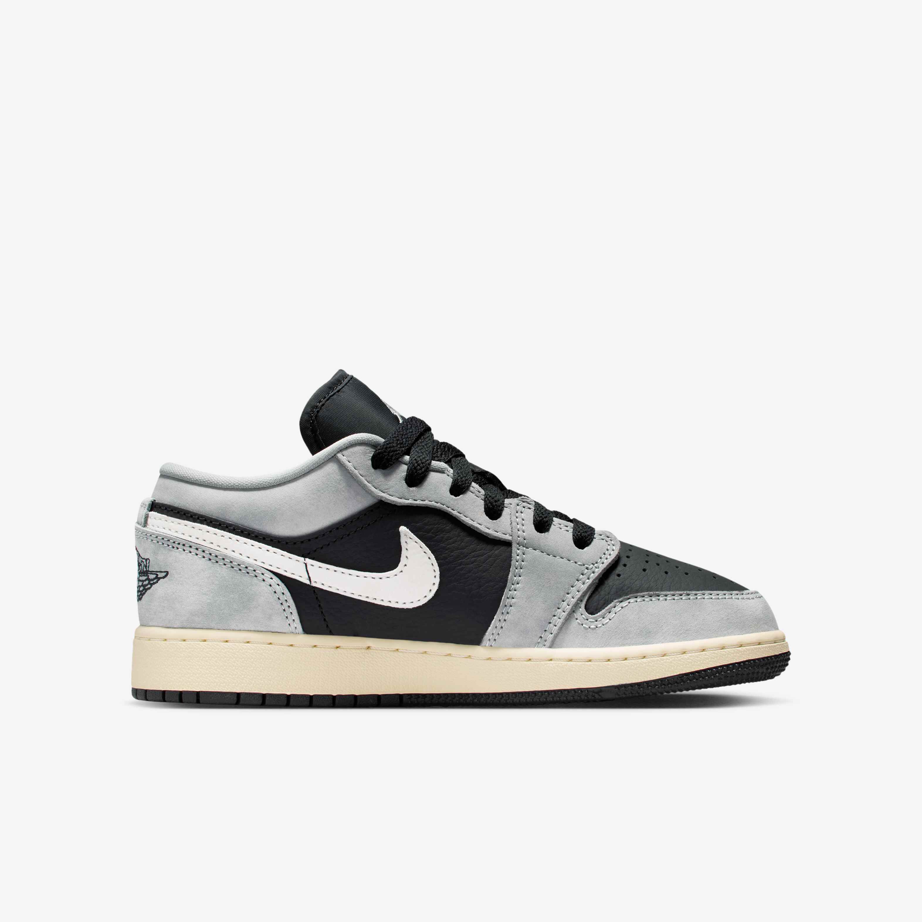 اير جوردن 1 لو SE image number 2