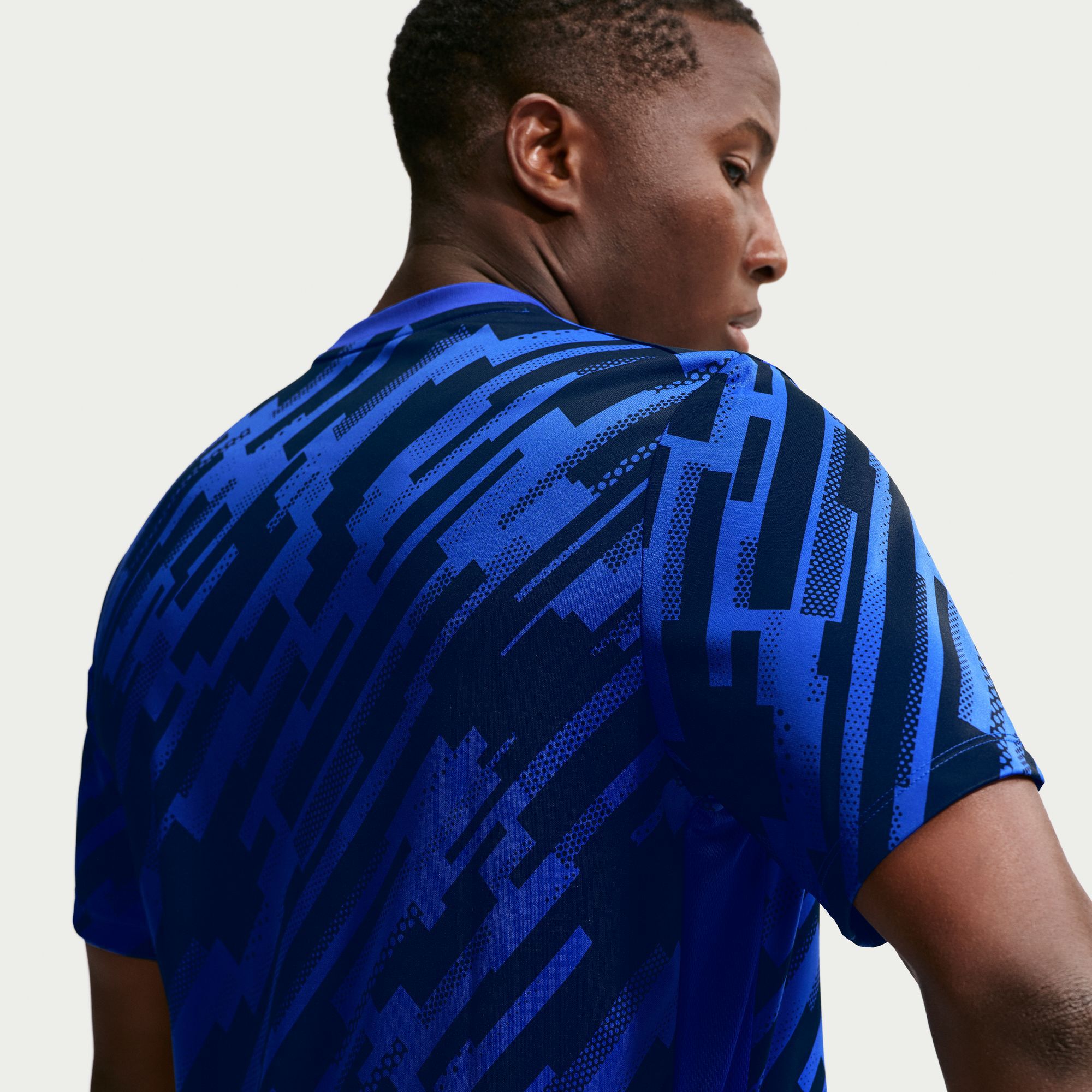 Zoom image