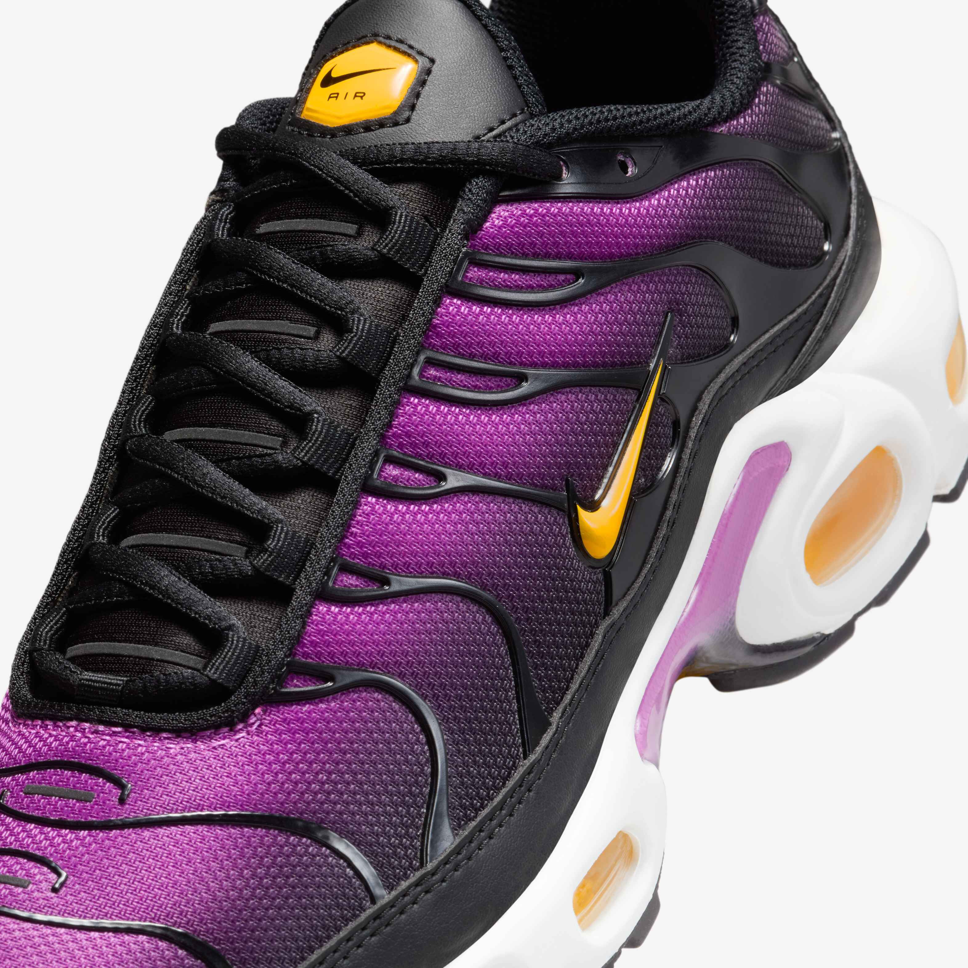 Nike Air Max Plus image number 6