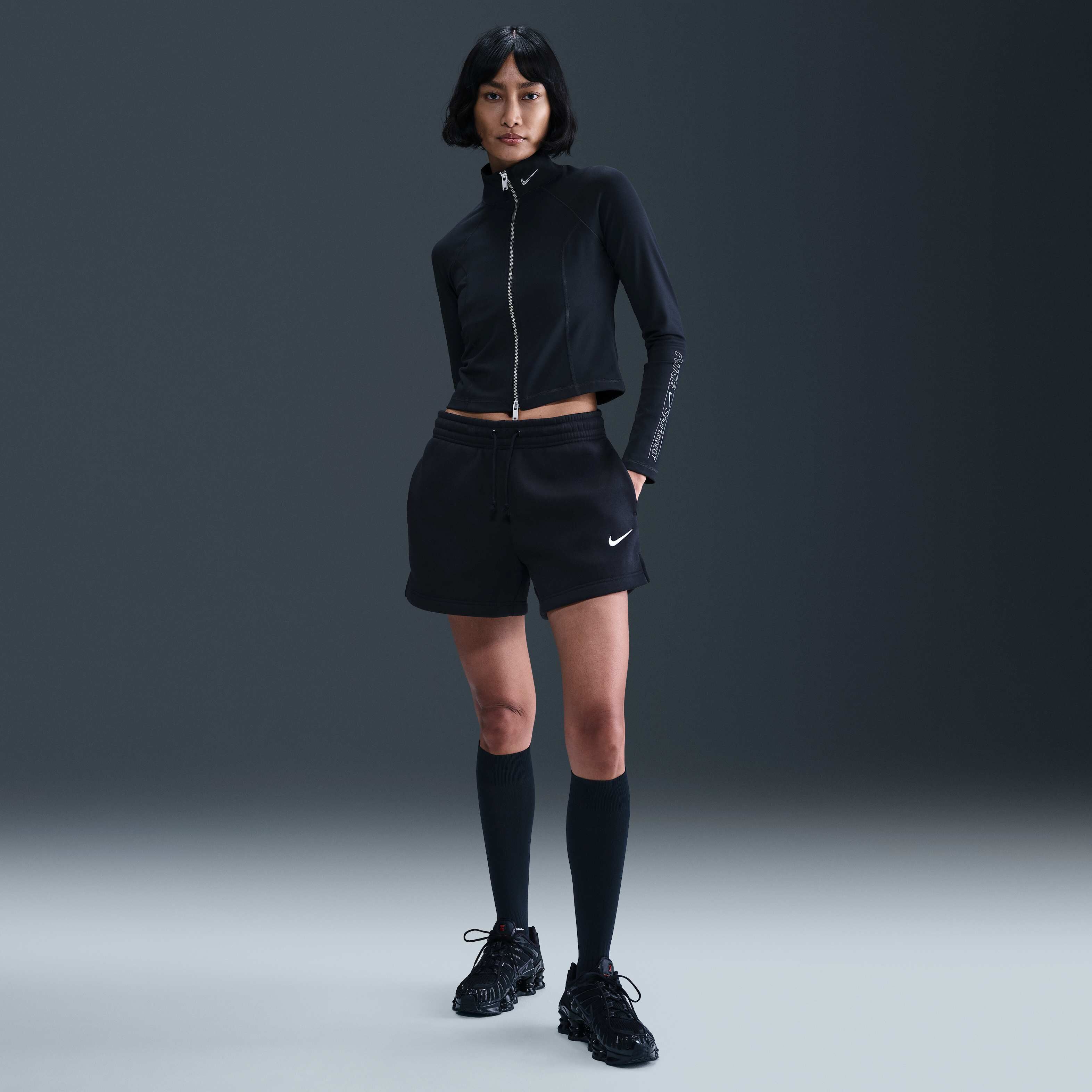 نايكي سبورتسوير فينيكس فليس image number 0