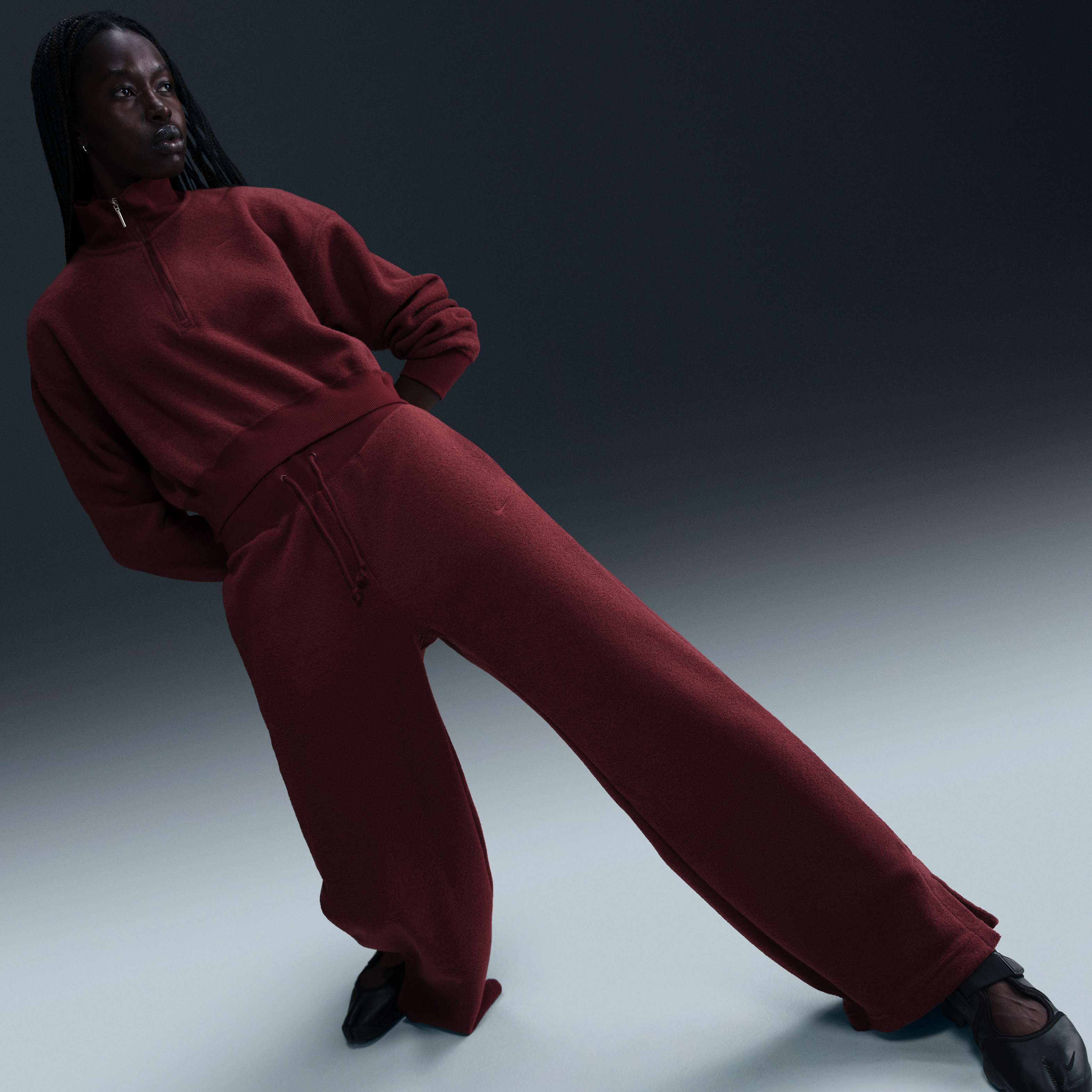 Nike Sportswear Phoenix Plush image number 4