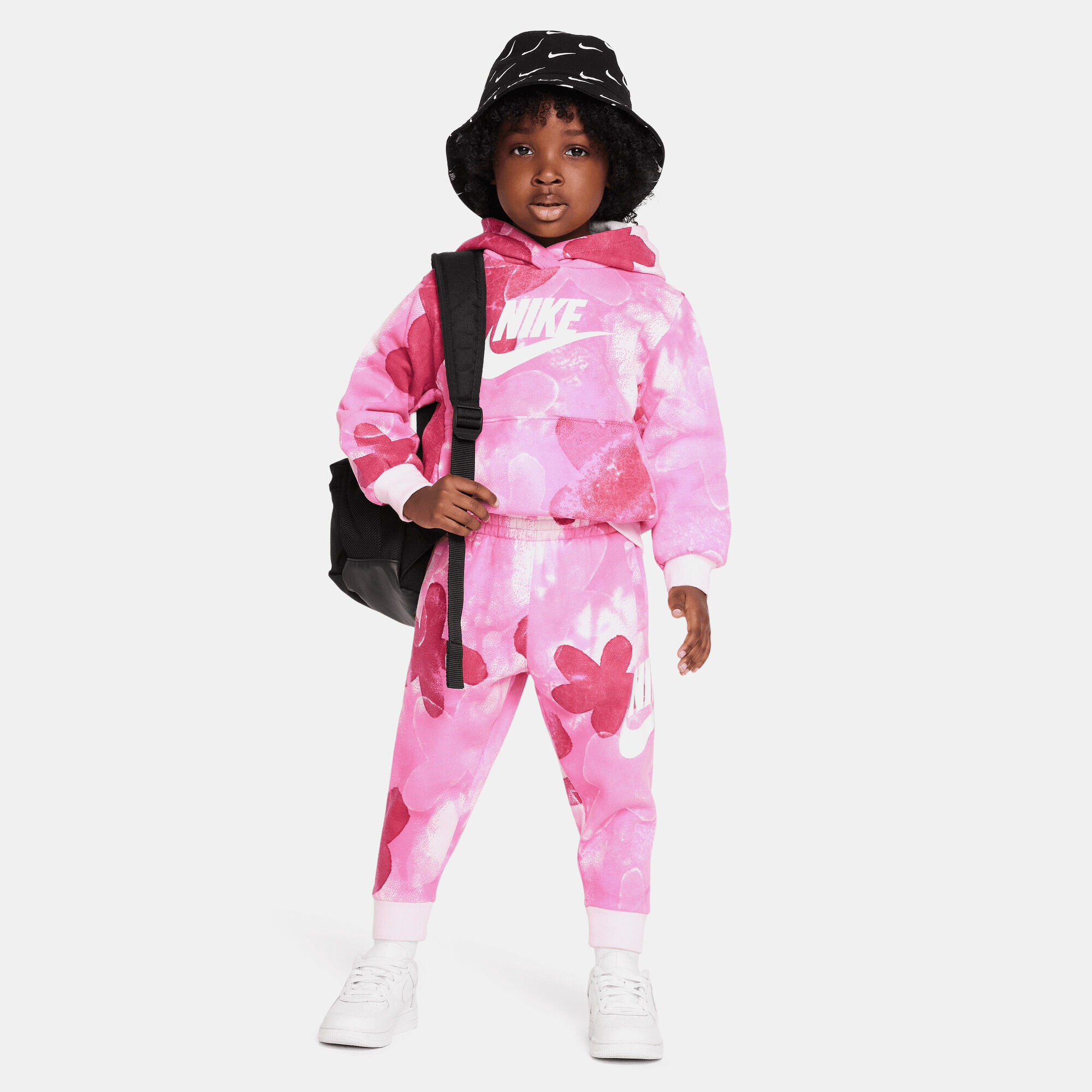 Nike Sci-Dye Club Pullover image number 4