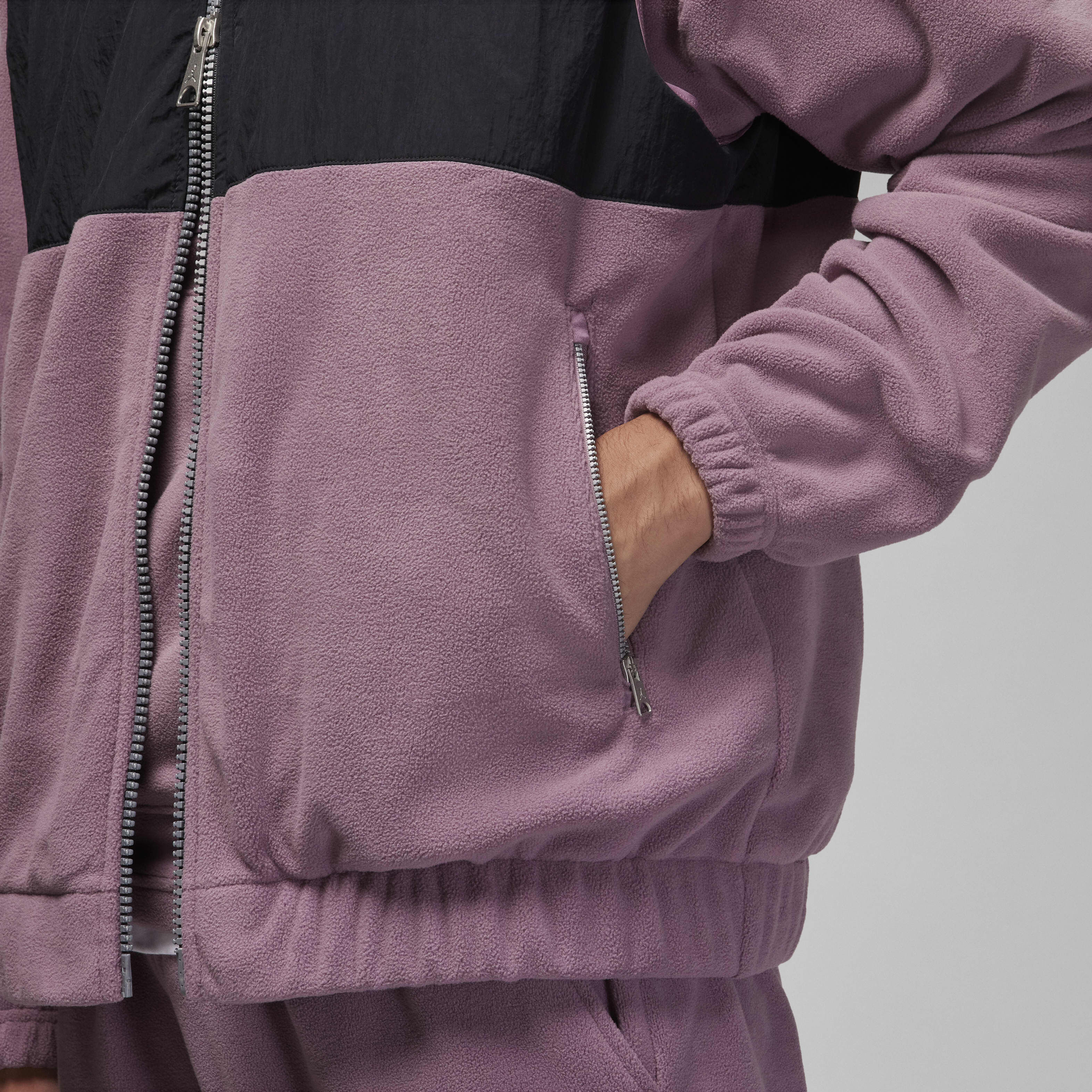 Jordan Essentials image number 5