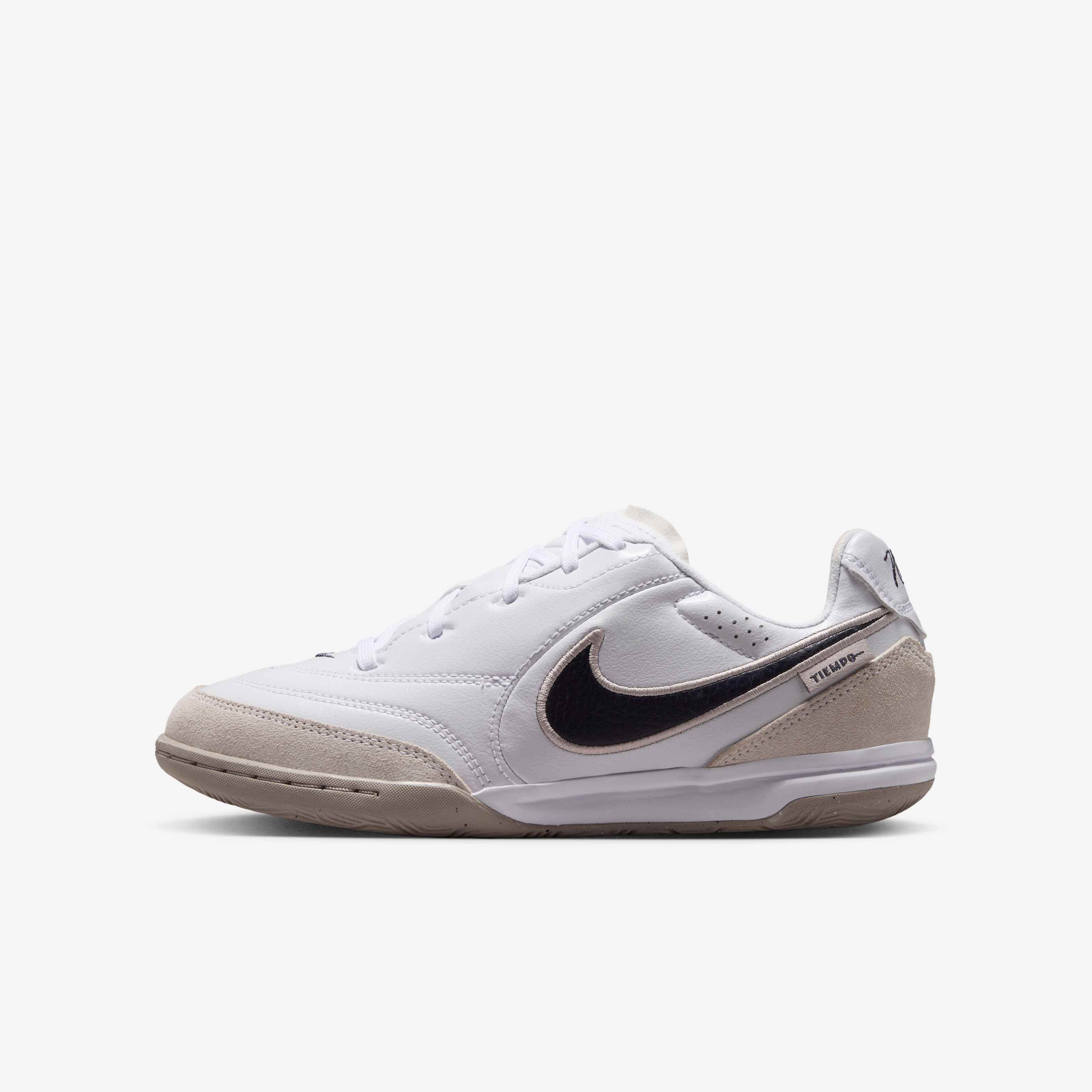 Nike Jr. Tiempo Streetgato image number 0