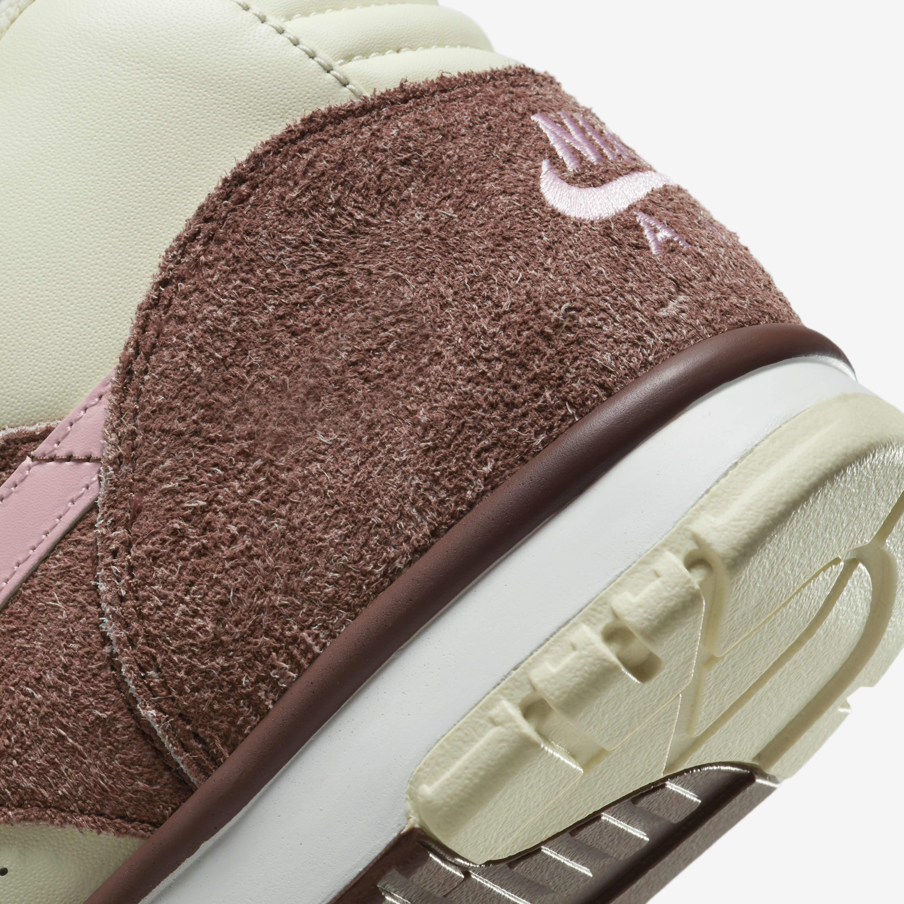 Nike Air Trainer 1 image number 7