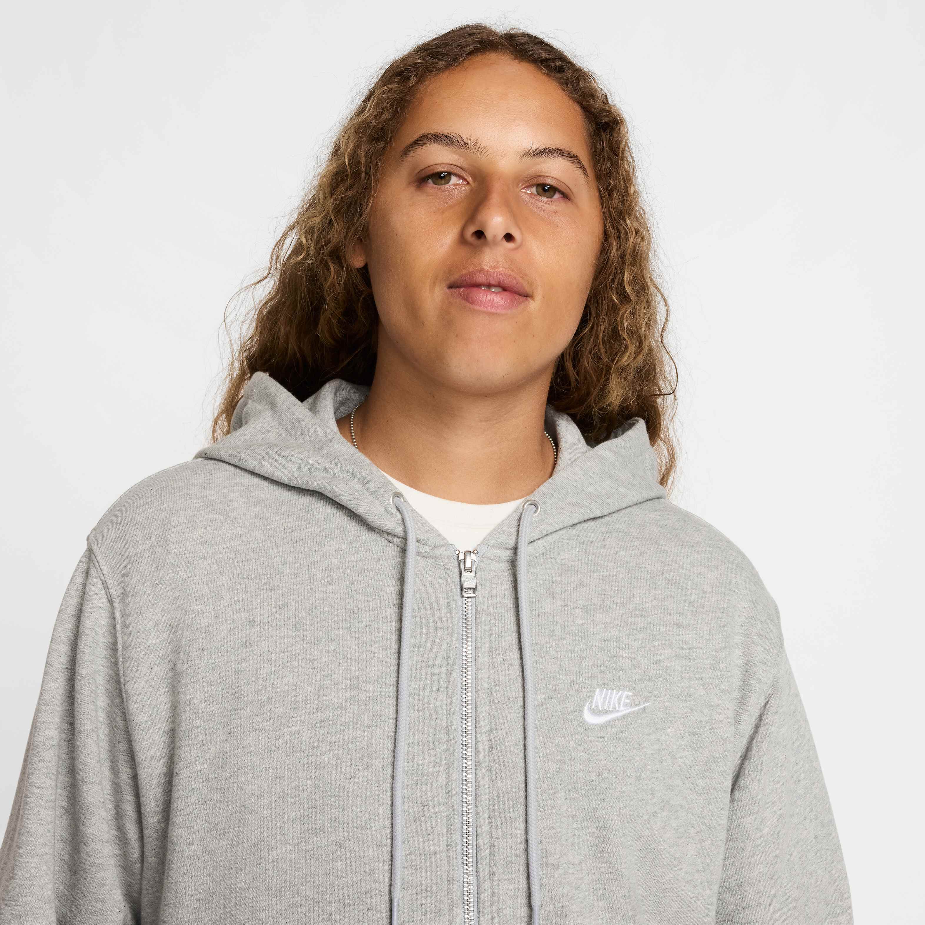 نايكي كلوب image number 2