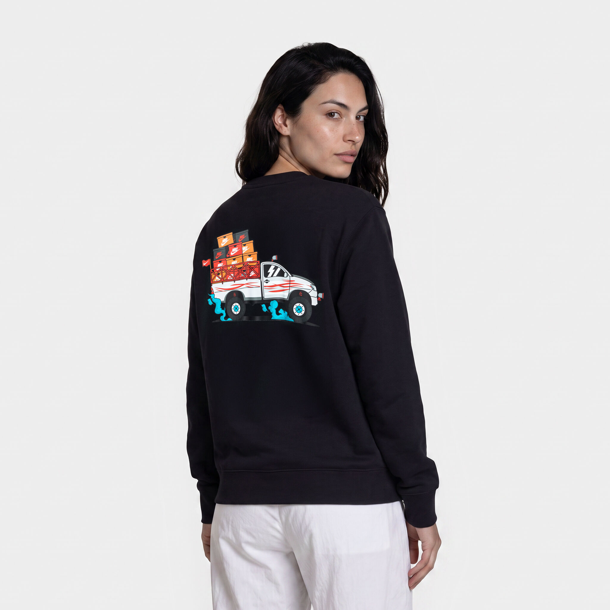 Nike Club - Truck image number 2