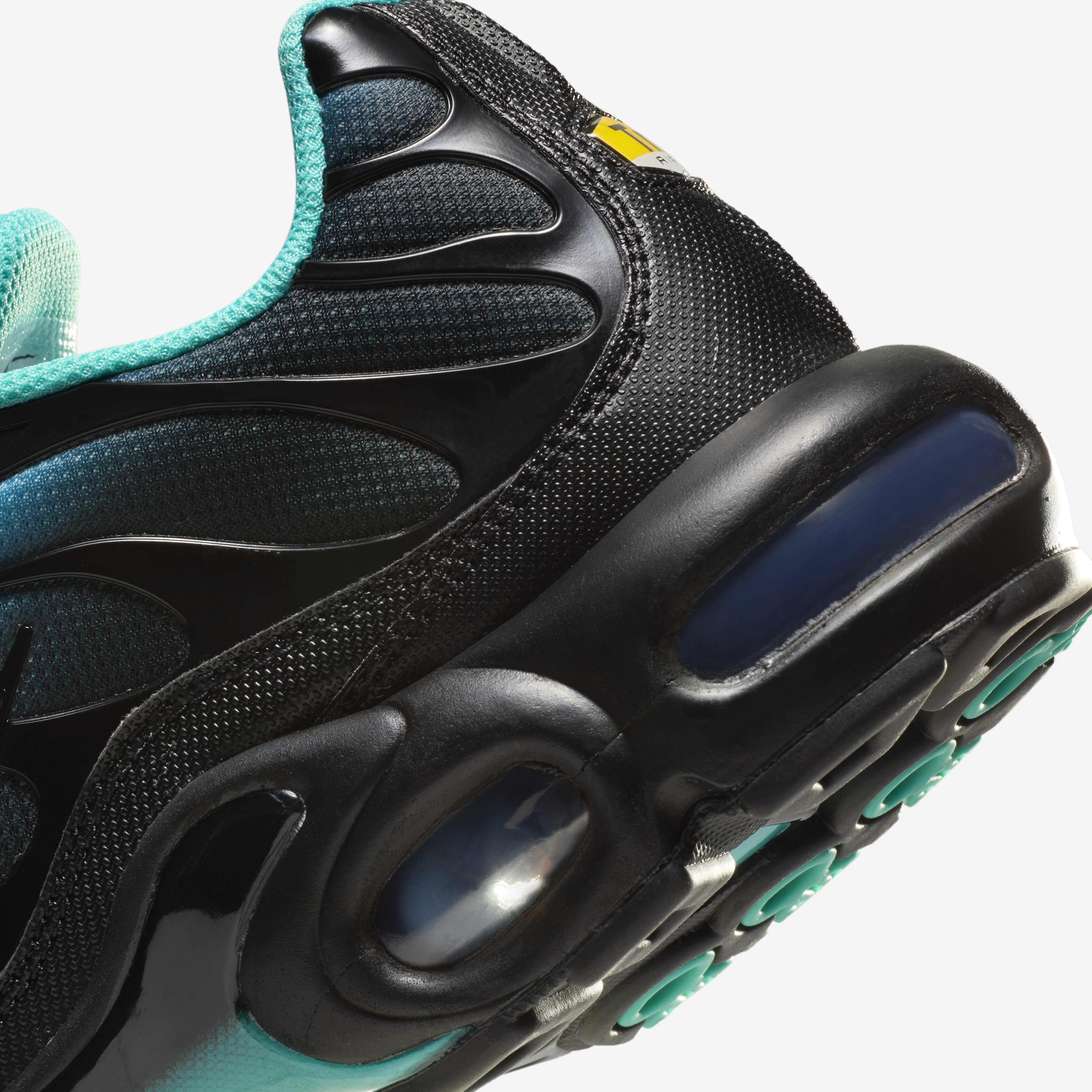 Nike Air Max Plus image number 7