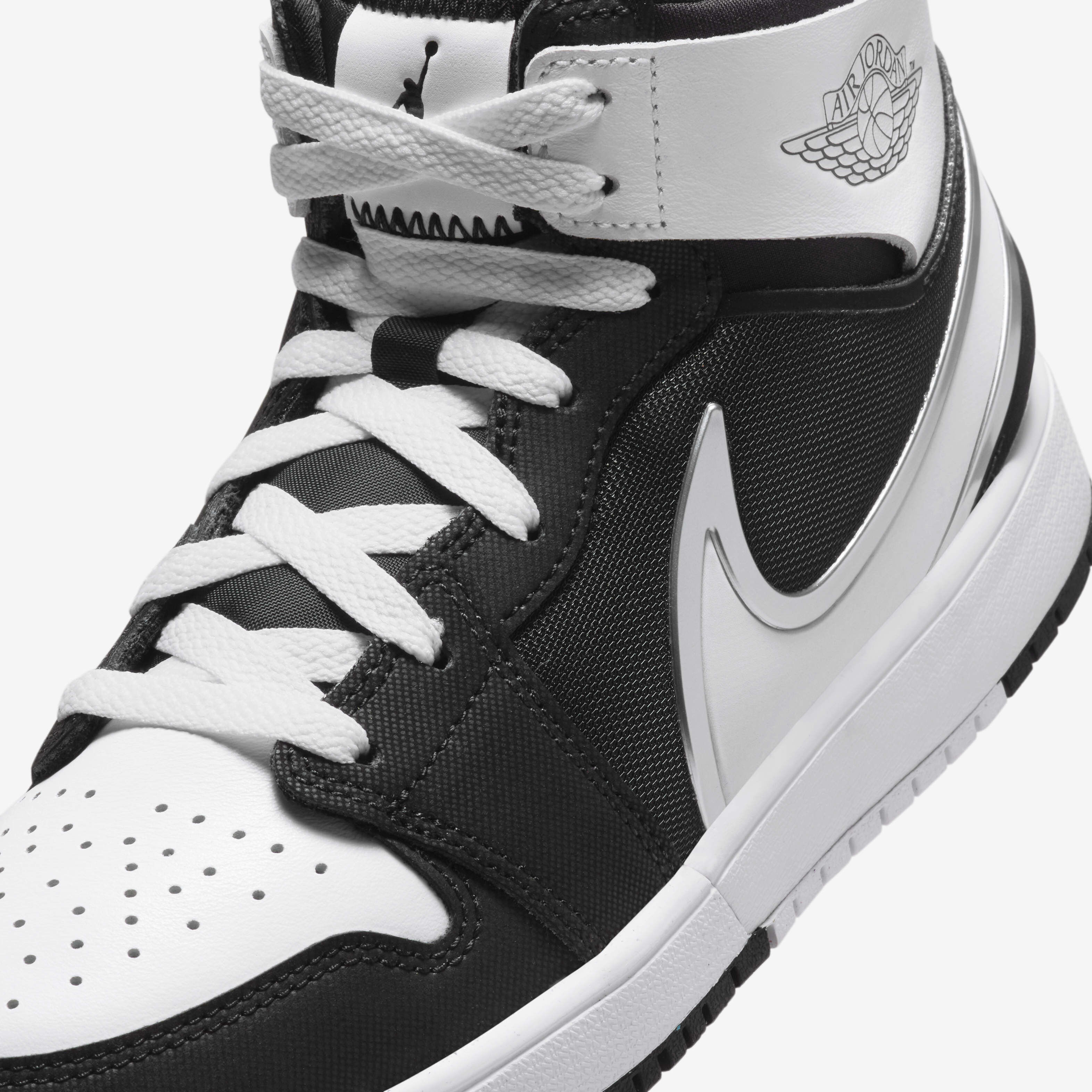 Buy Jordan 1 Mid RM EasyOn Older Kids' Shoes - Black/White @ Nike UAE