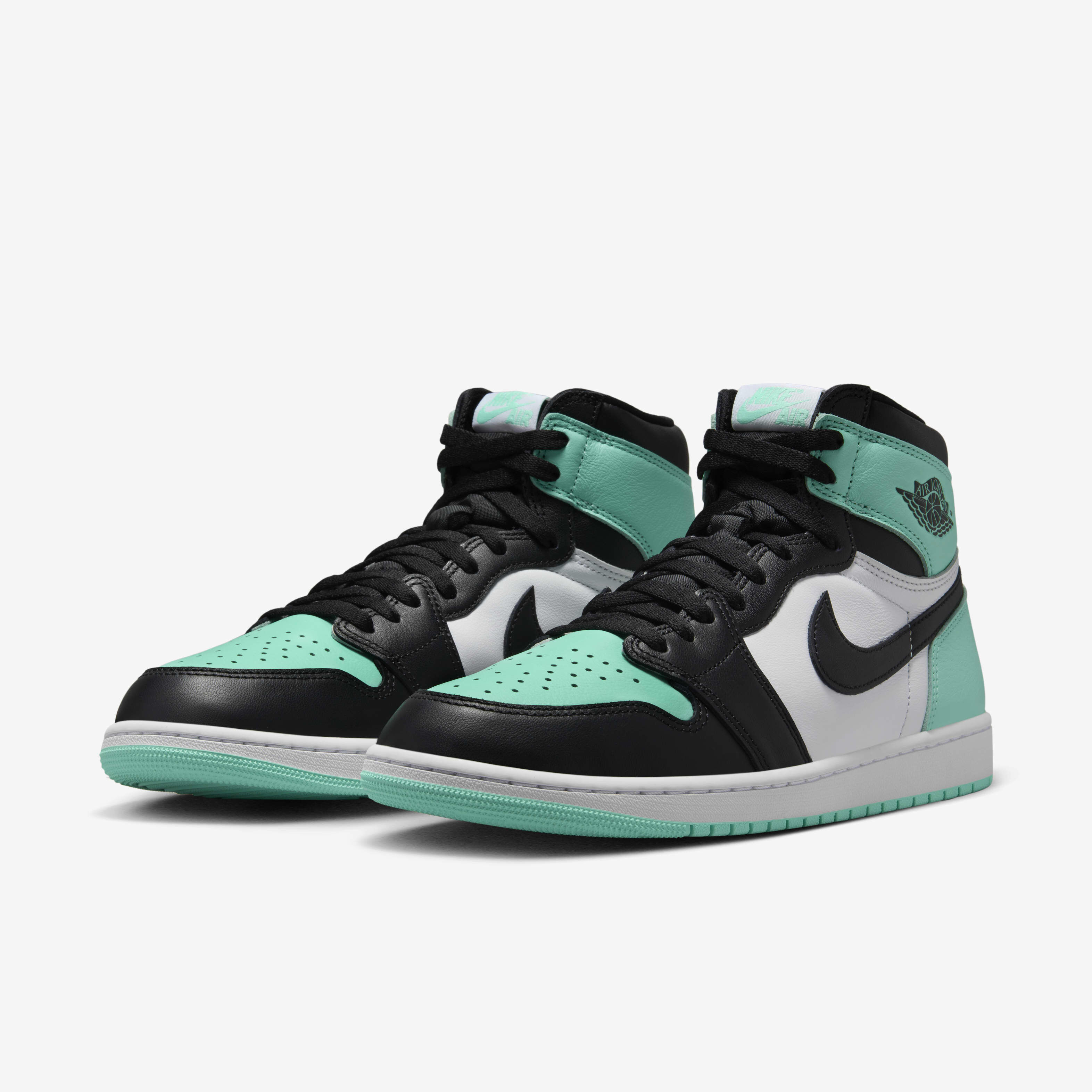 Air Jordan 1 Retro High OG image number 4