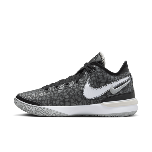 Basketball tennis sales shoes nike