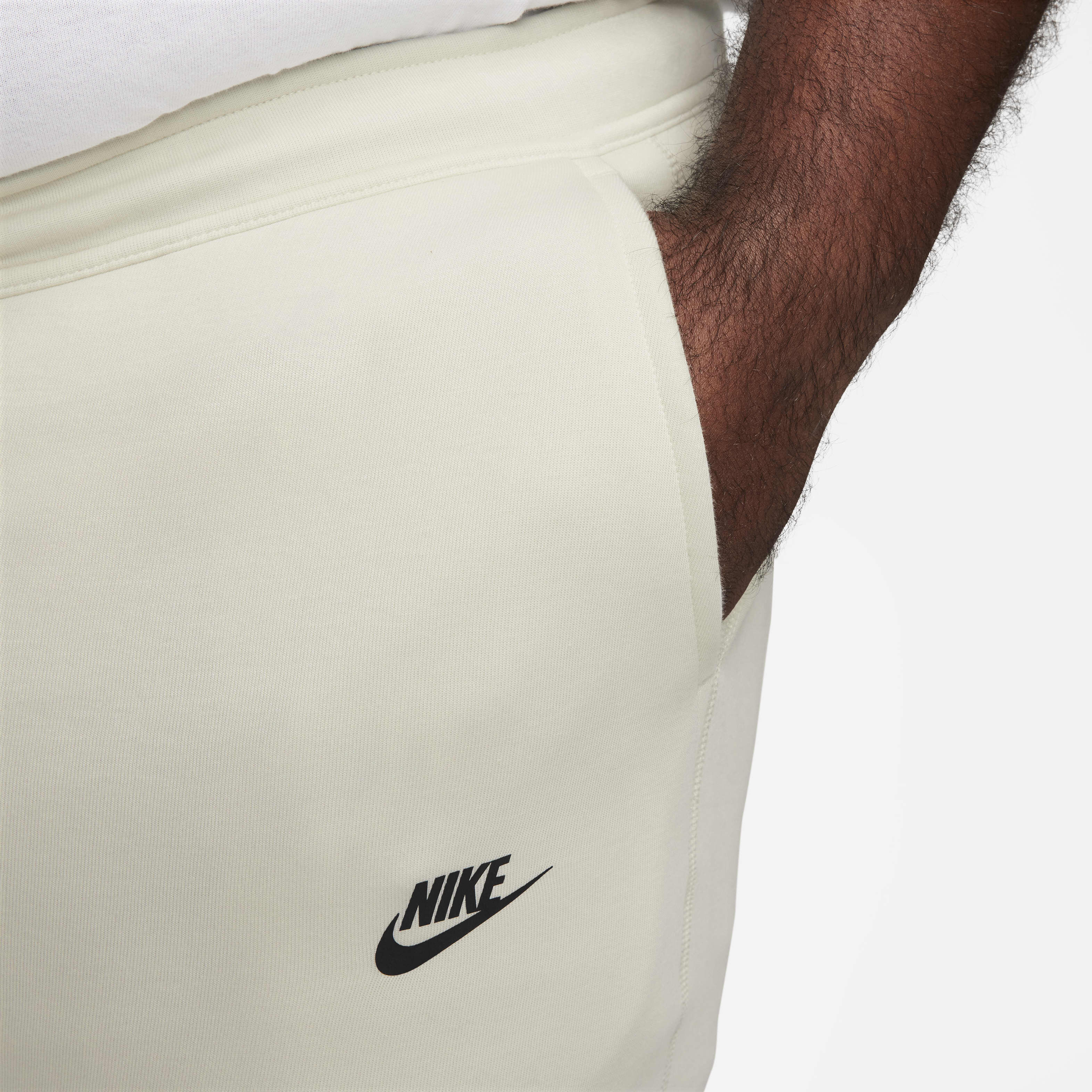 Nike Sportswear Tech Fleece image number 13