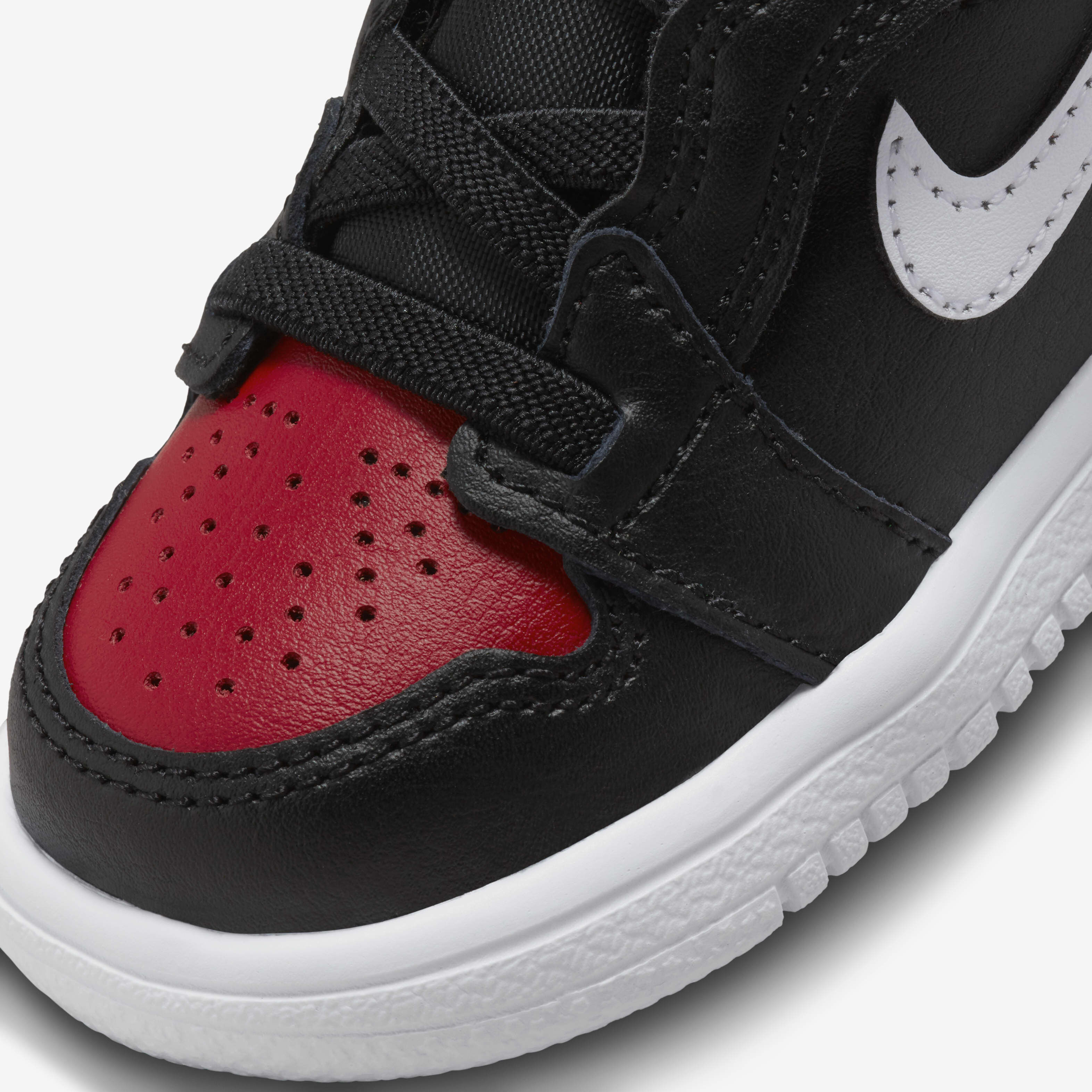 جوردن 1 لو الت image number 6