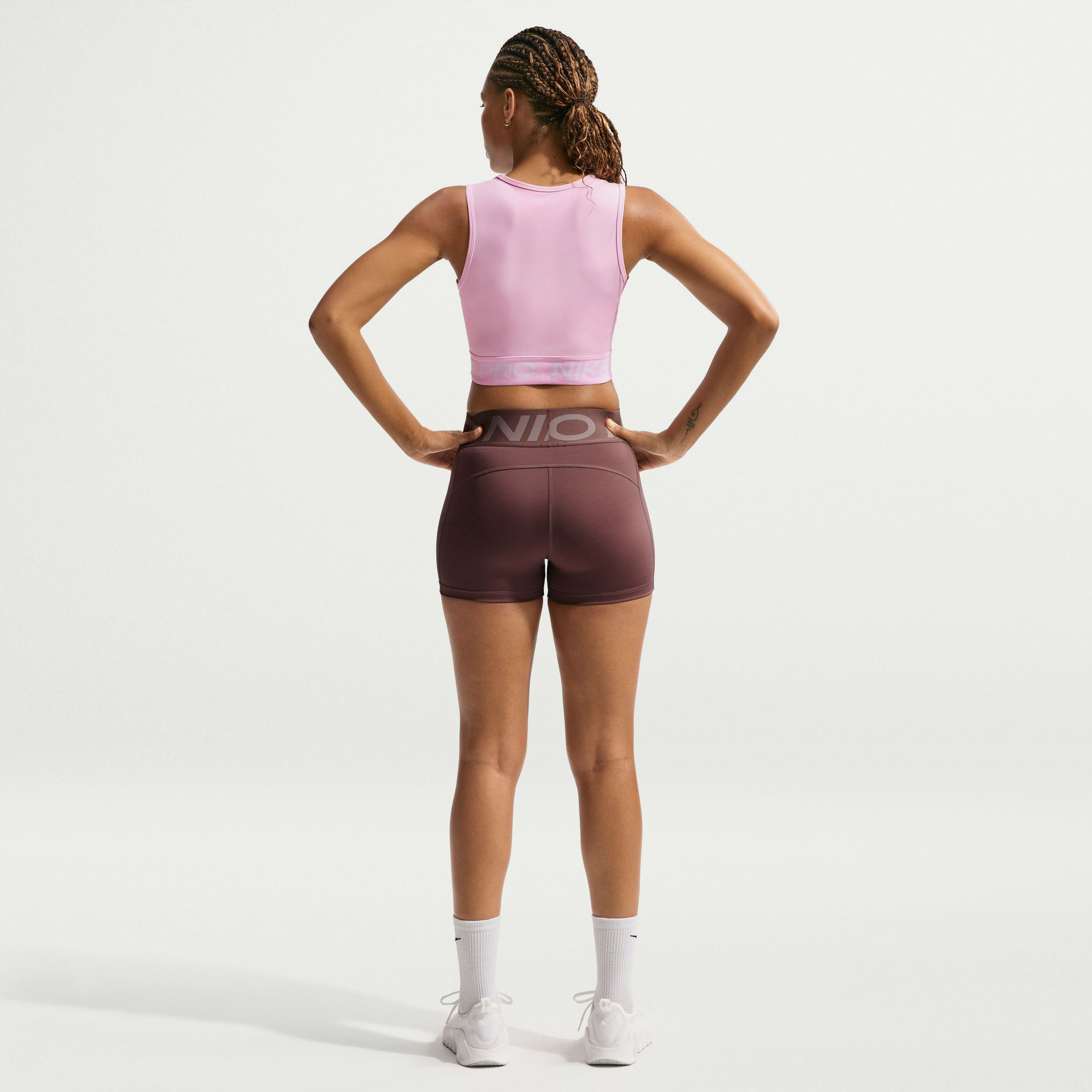 نايكي برو image number 1