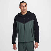 Nike Tech
