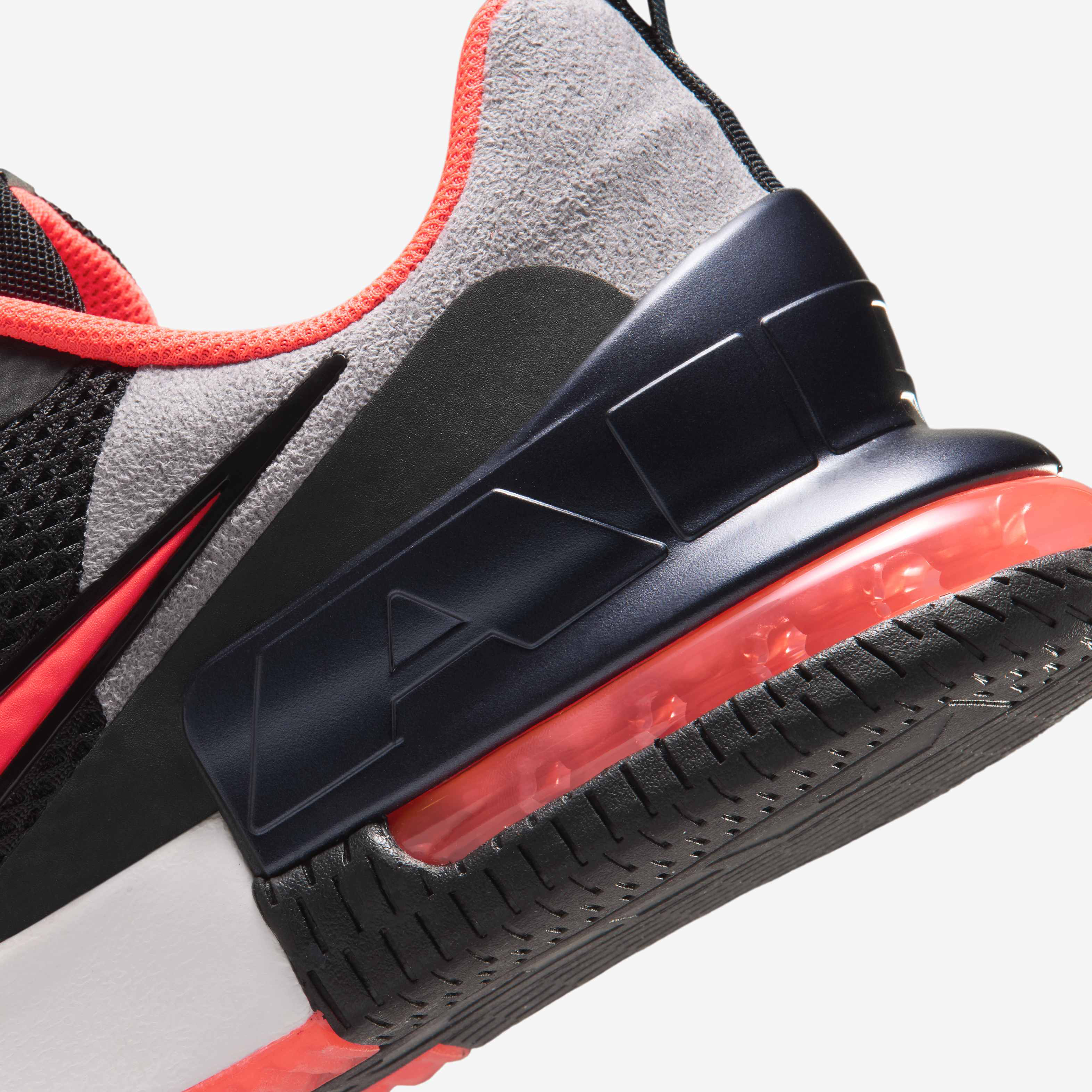 Nike Air Max Alpha Trainer 6 Premium image number 7