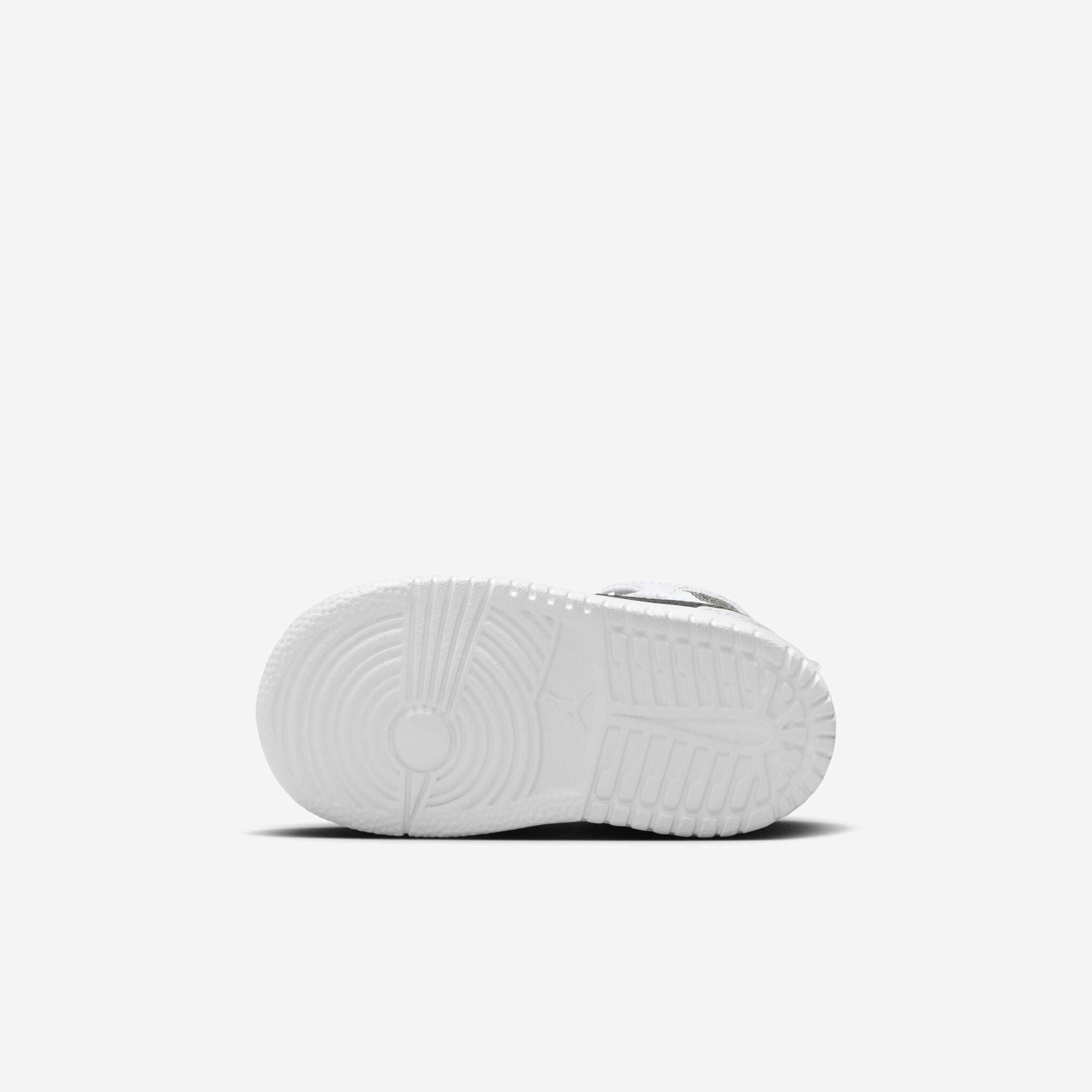 جوردن 1 ميد الت image number 1