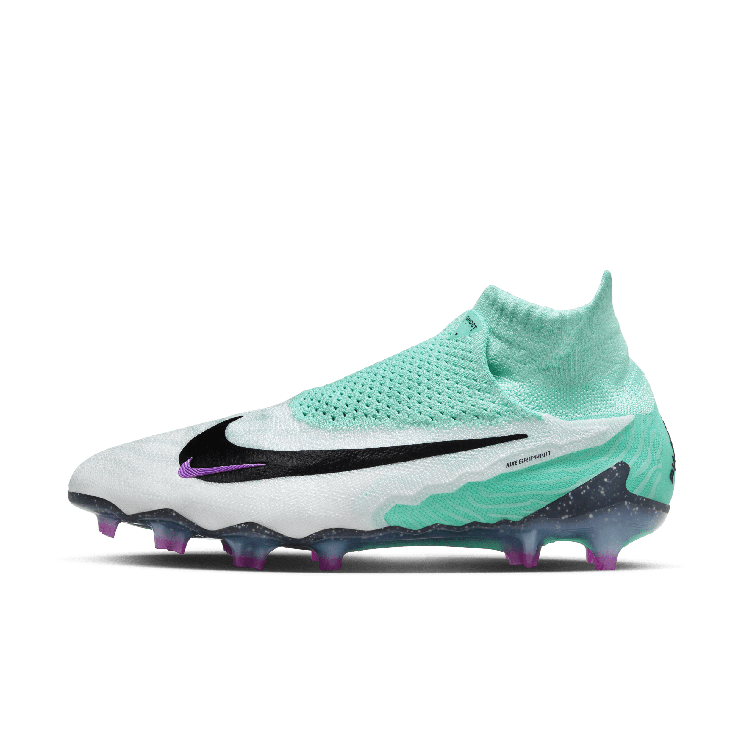 Nike football clearance shoes 2020