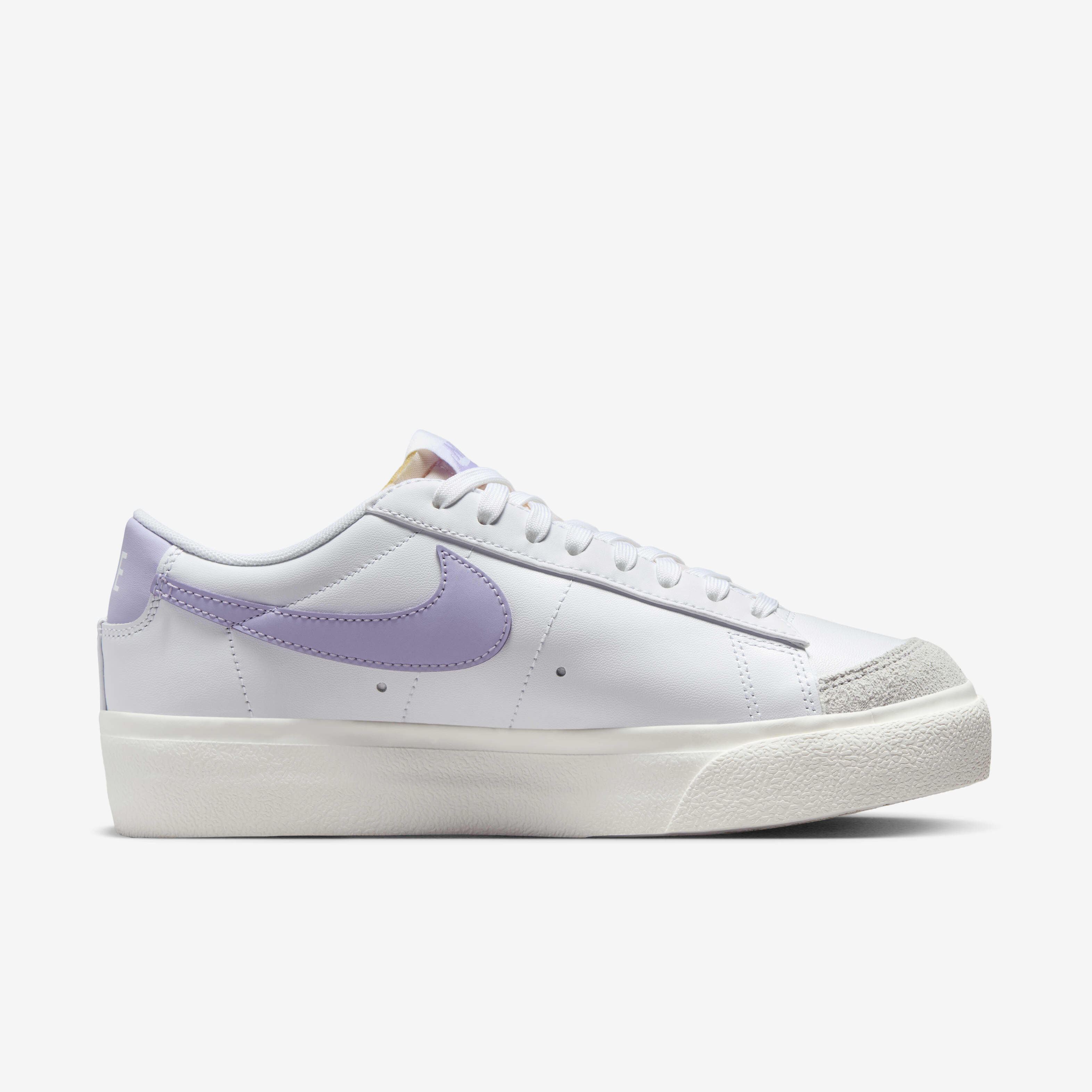 Nike Blazer Low Platform image number 3
