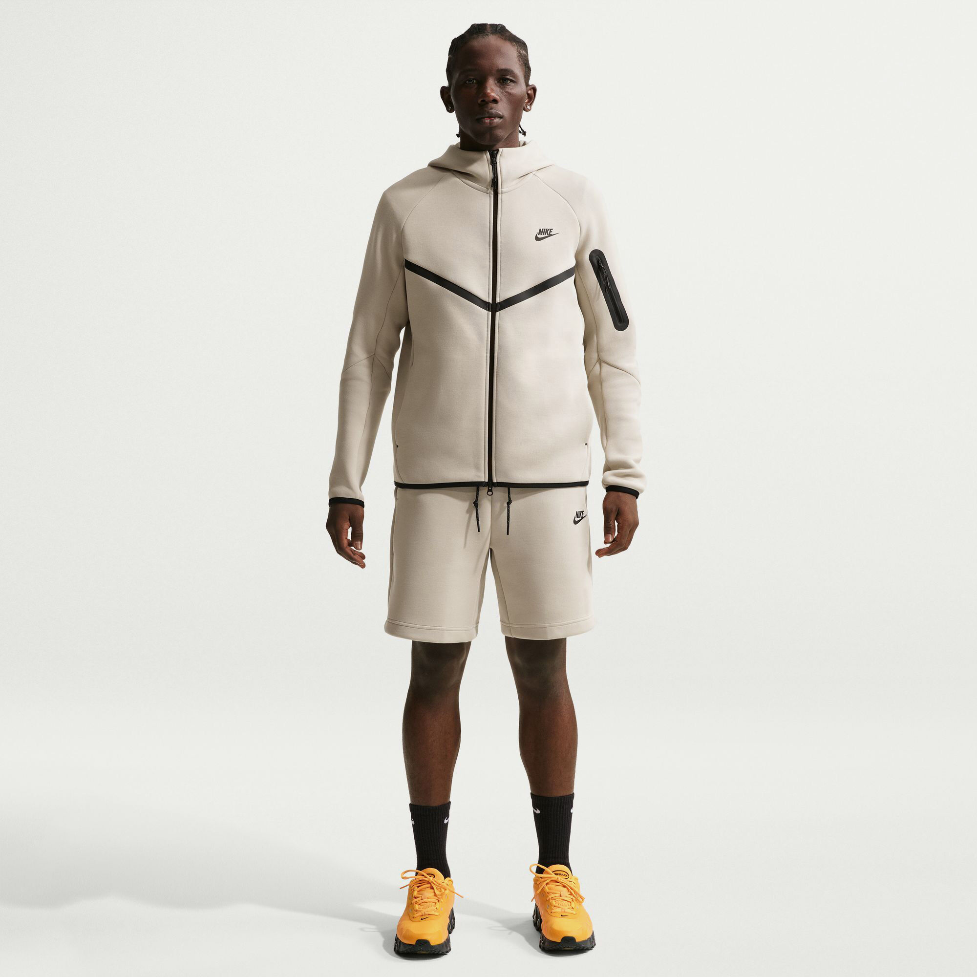 Nike Tech image number 0