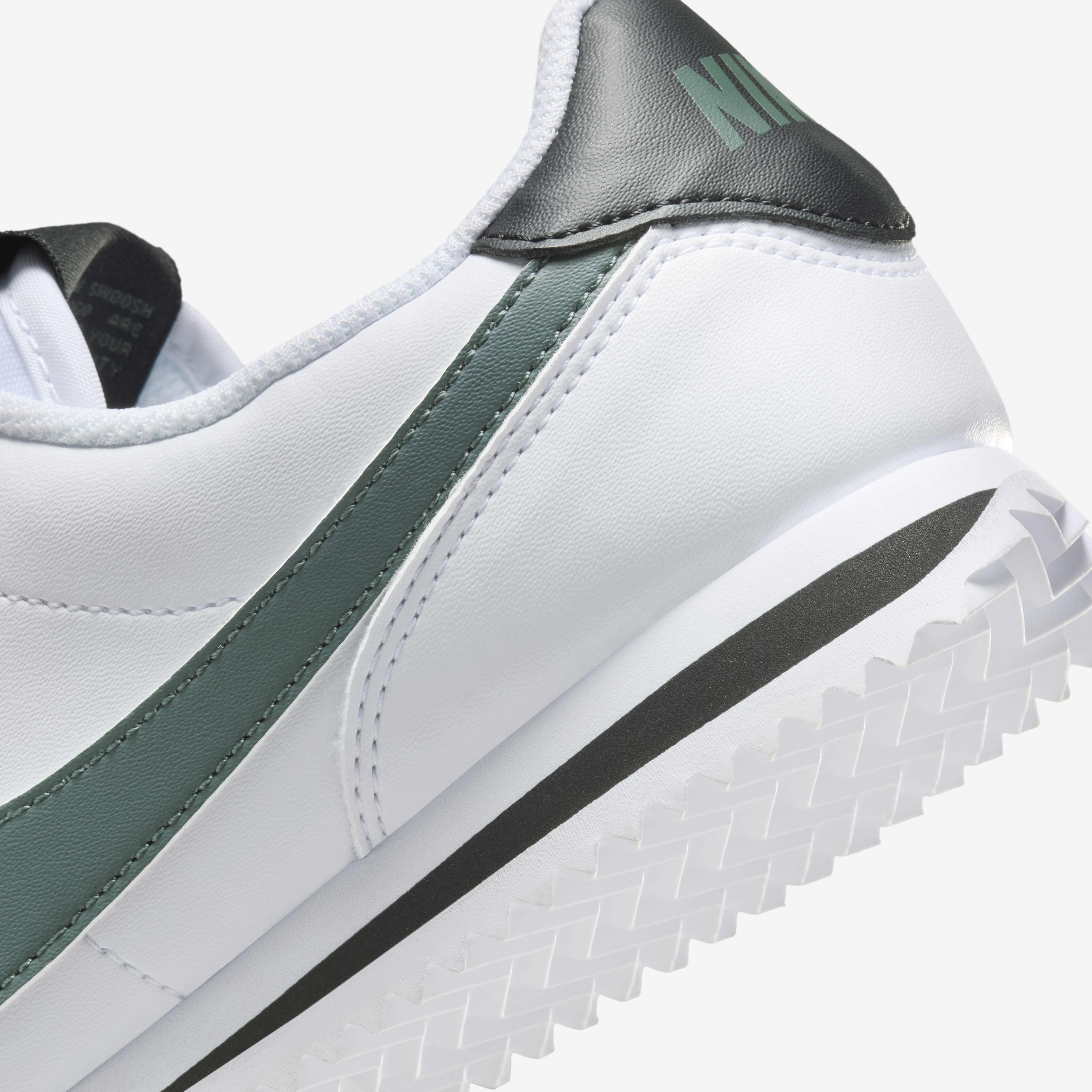 Youth nike cortez shoes on sale