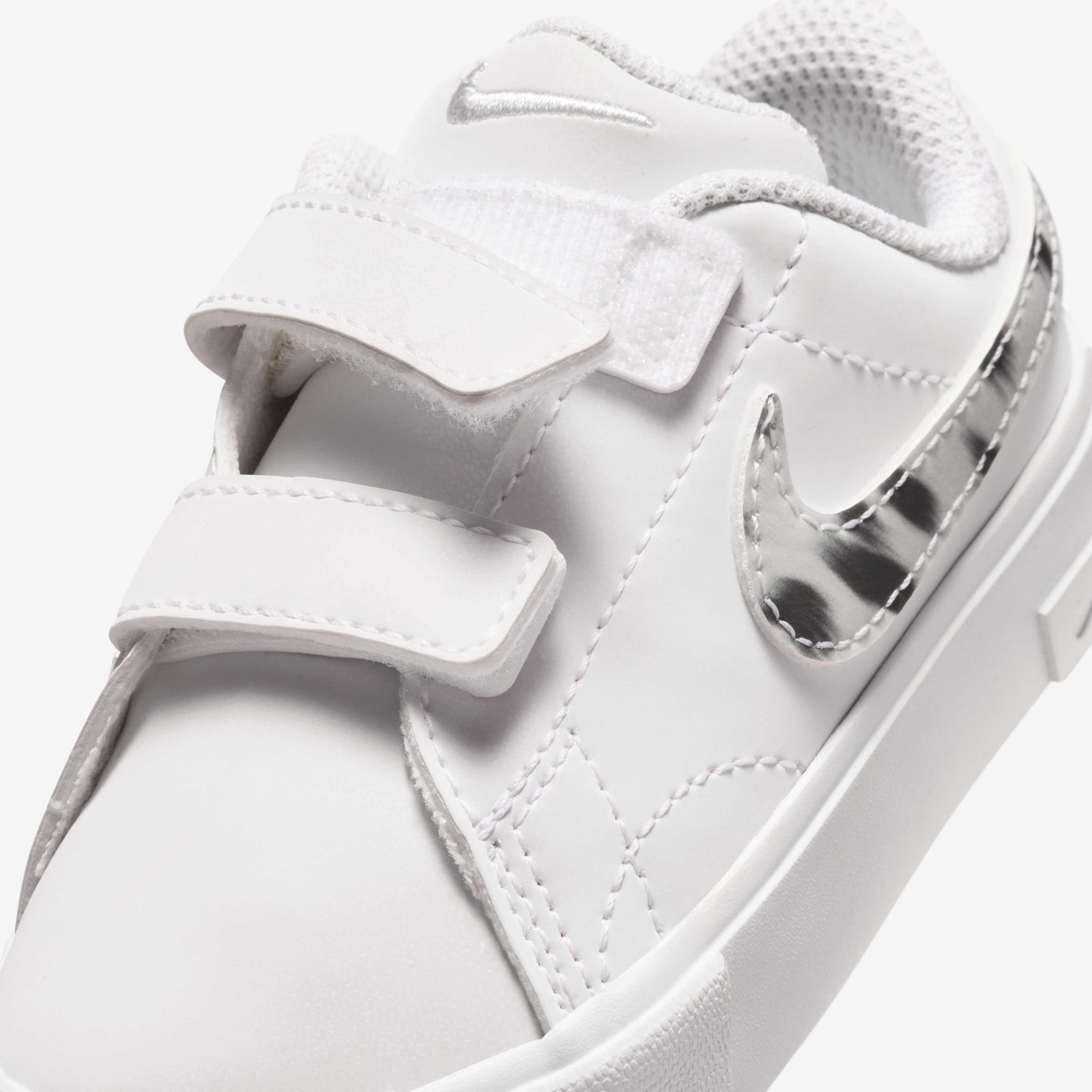 Nike Tennis Essential image number 6