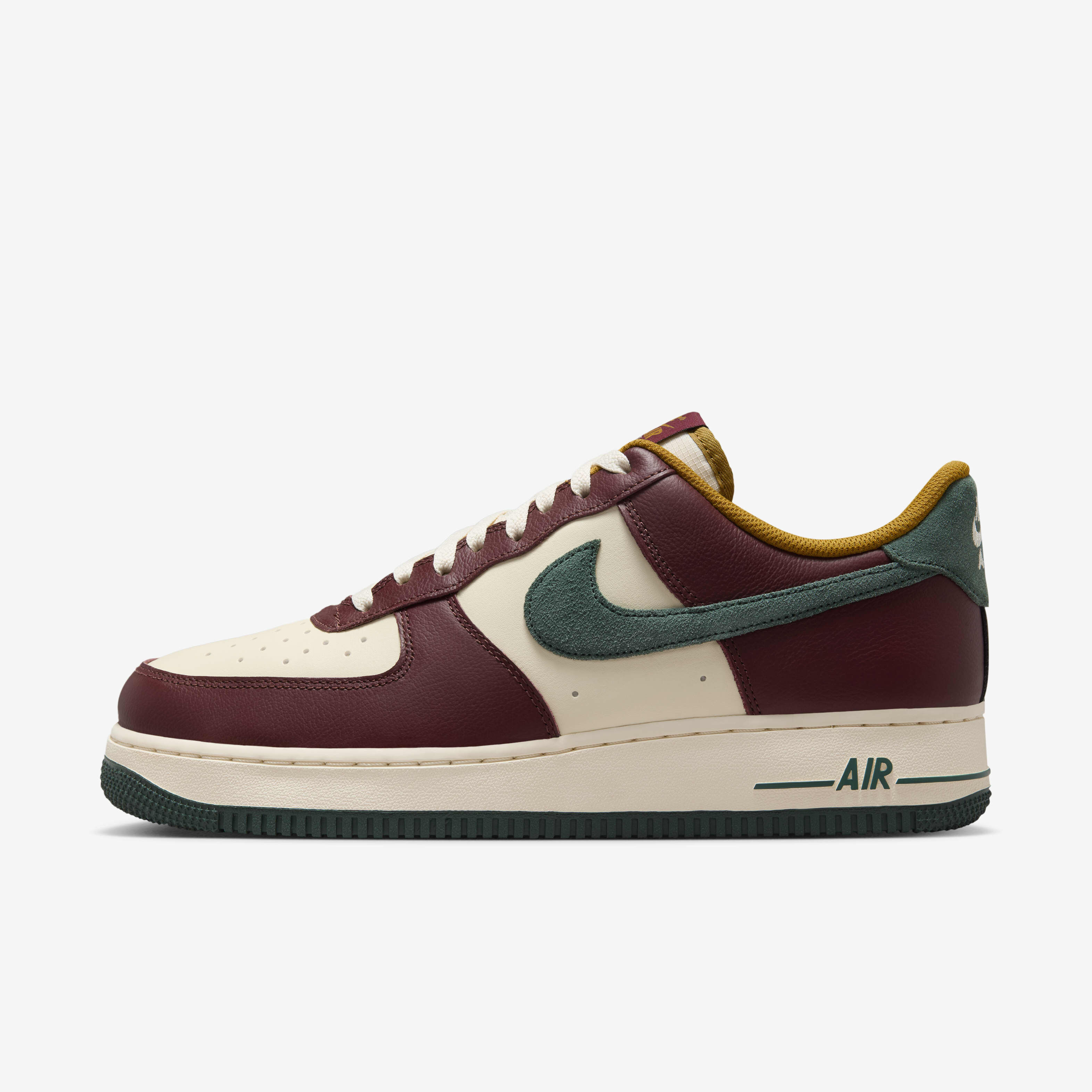 Shop Nike Air Force 1 AF1 Shoes Collection on Nike UAE Website