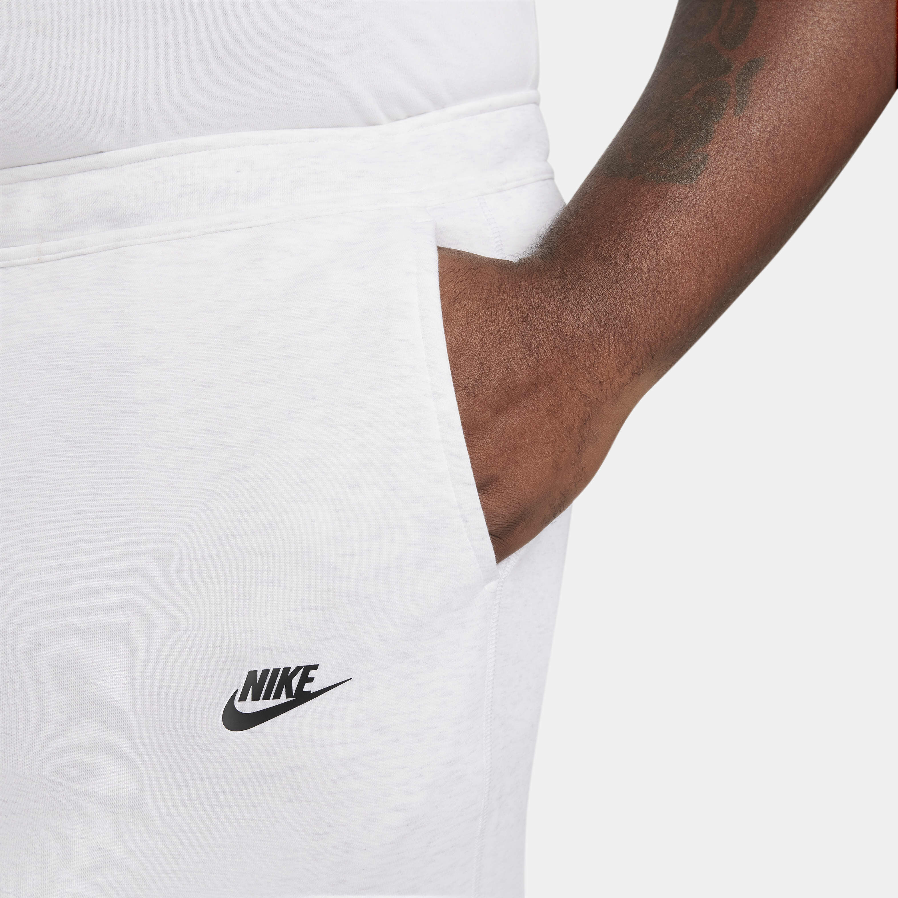 Nike Sportswear Tech Fleece image number 13