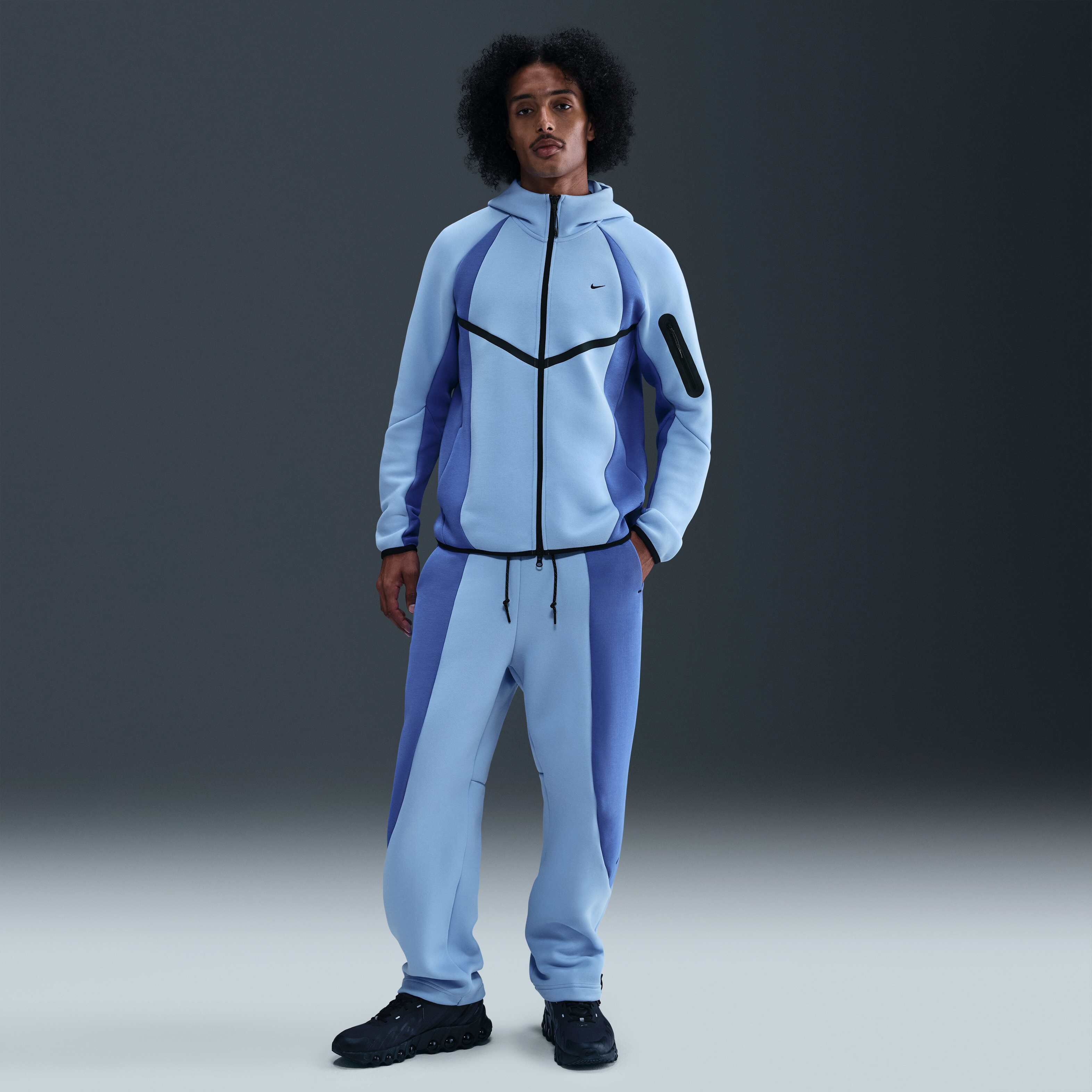 Nike Tech image number 0