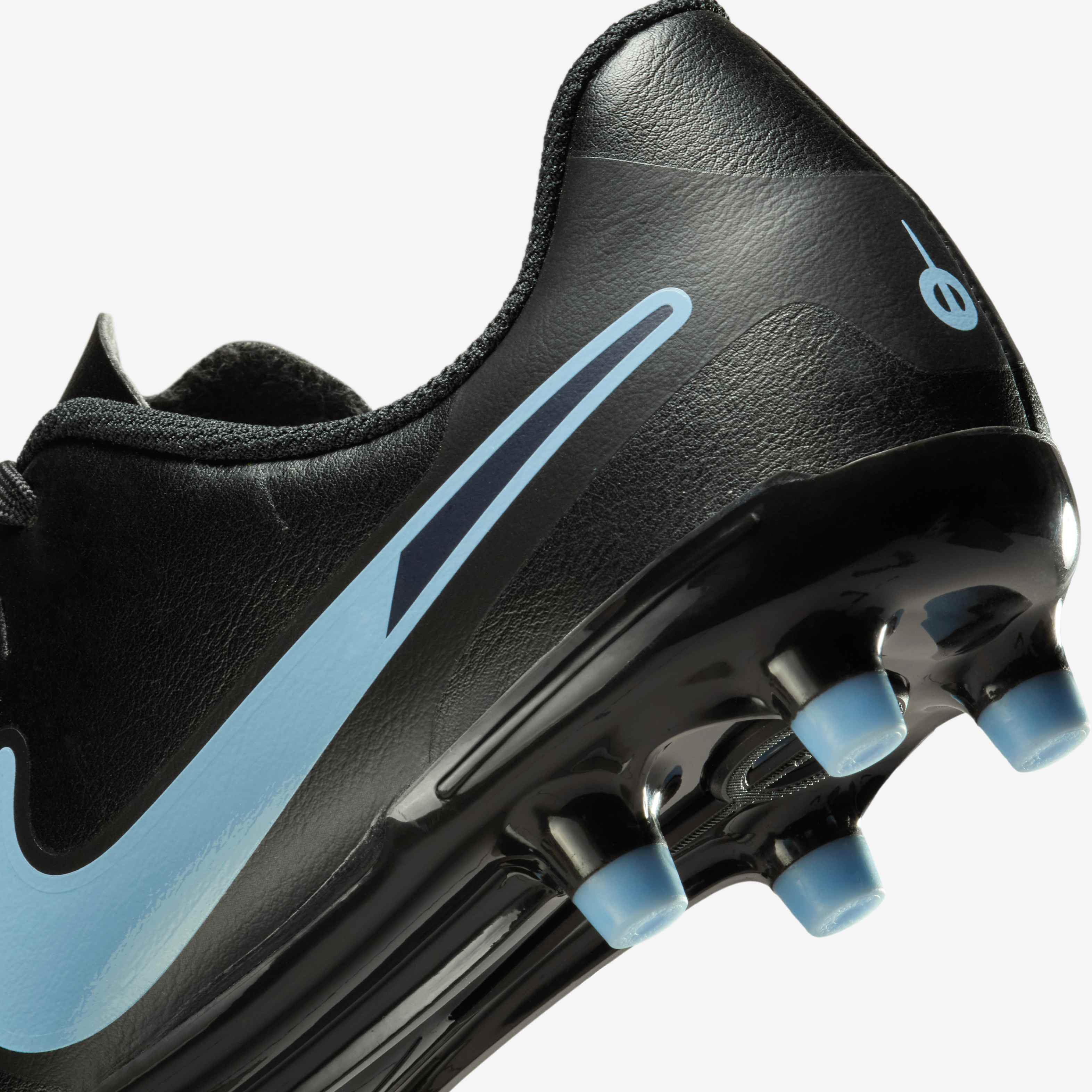 Nike Jr. Tiempo Legend 10 Club image number 8
