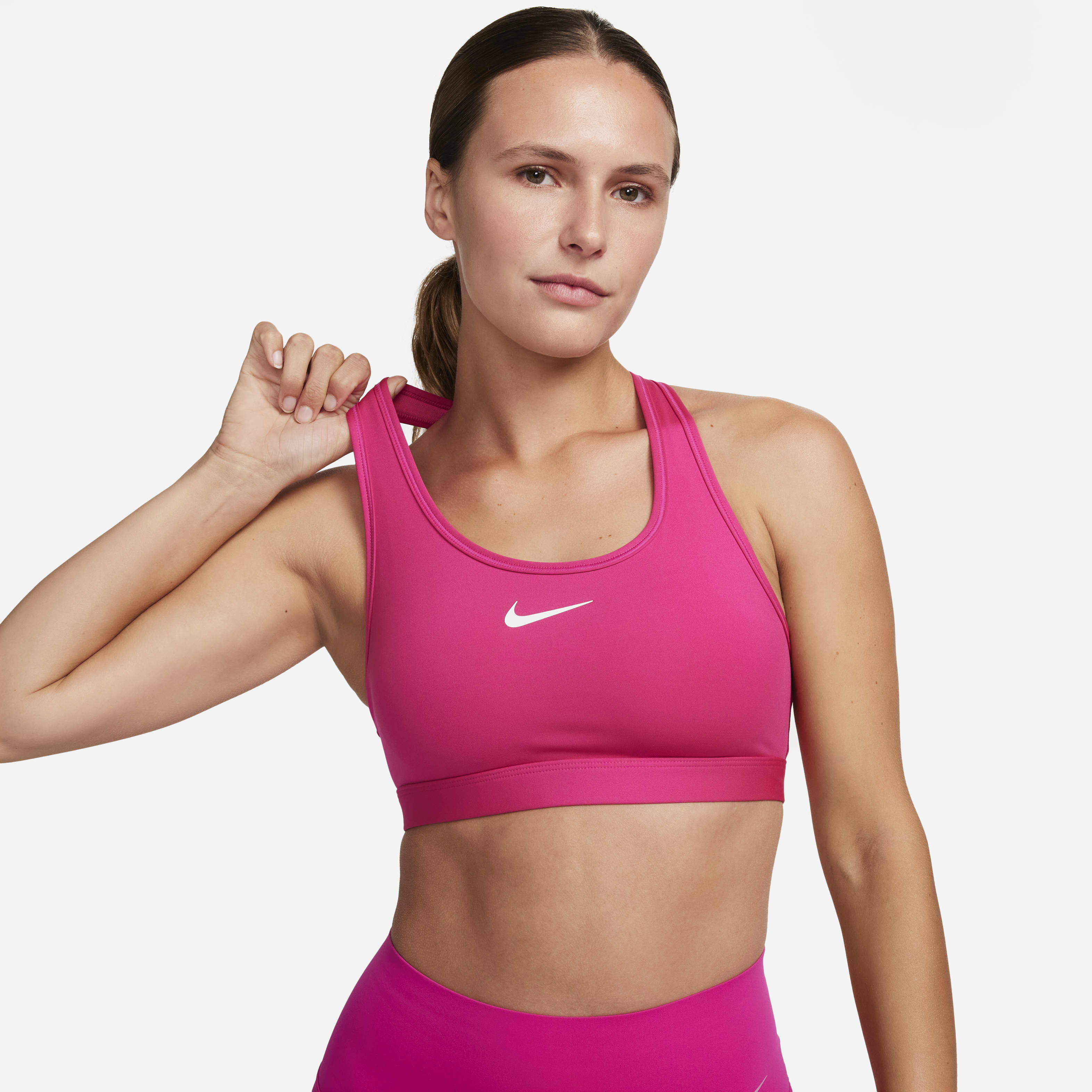 Nike Swoosh Medium-Support image number 1