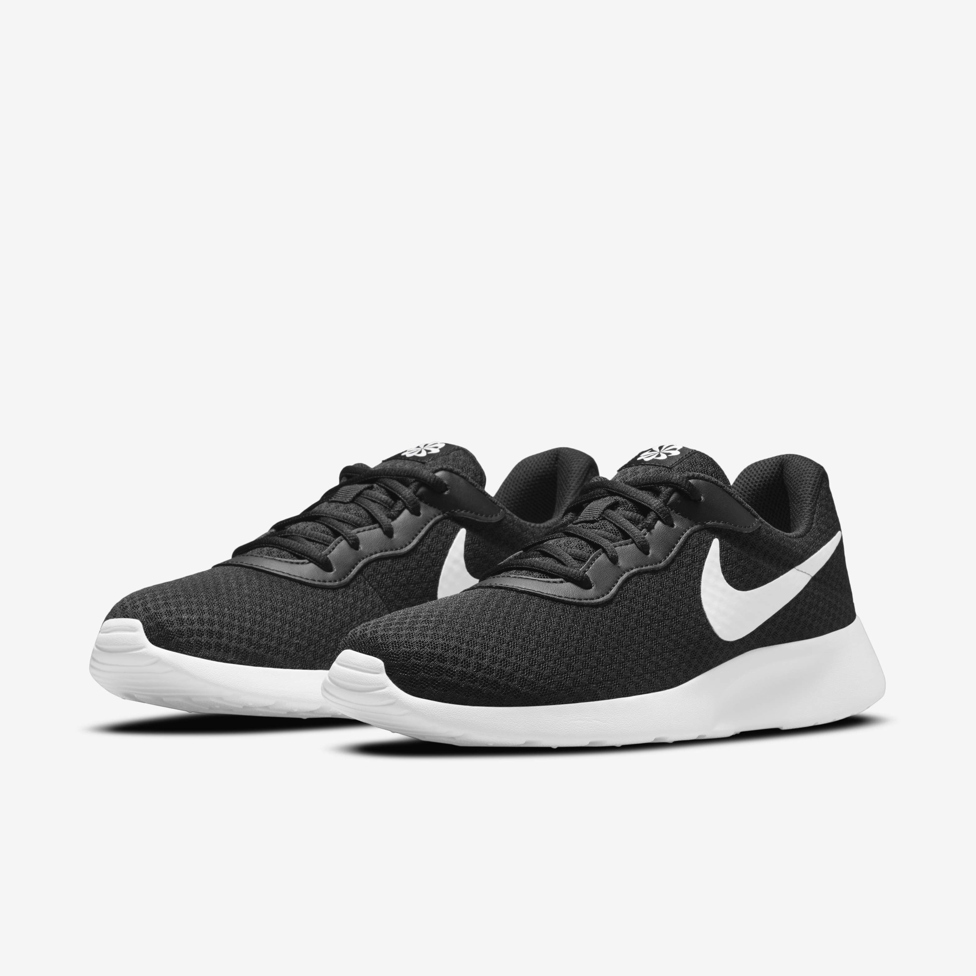 Buy Nike Tanjun Men s Shoes Nike UAE Official