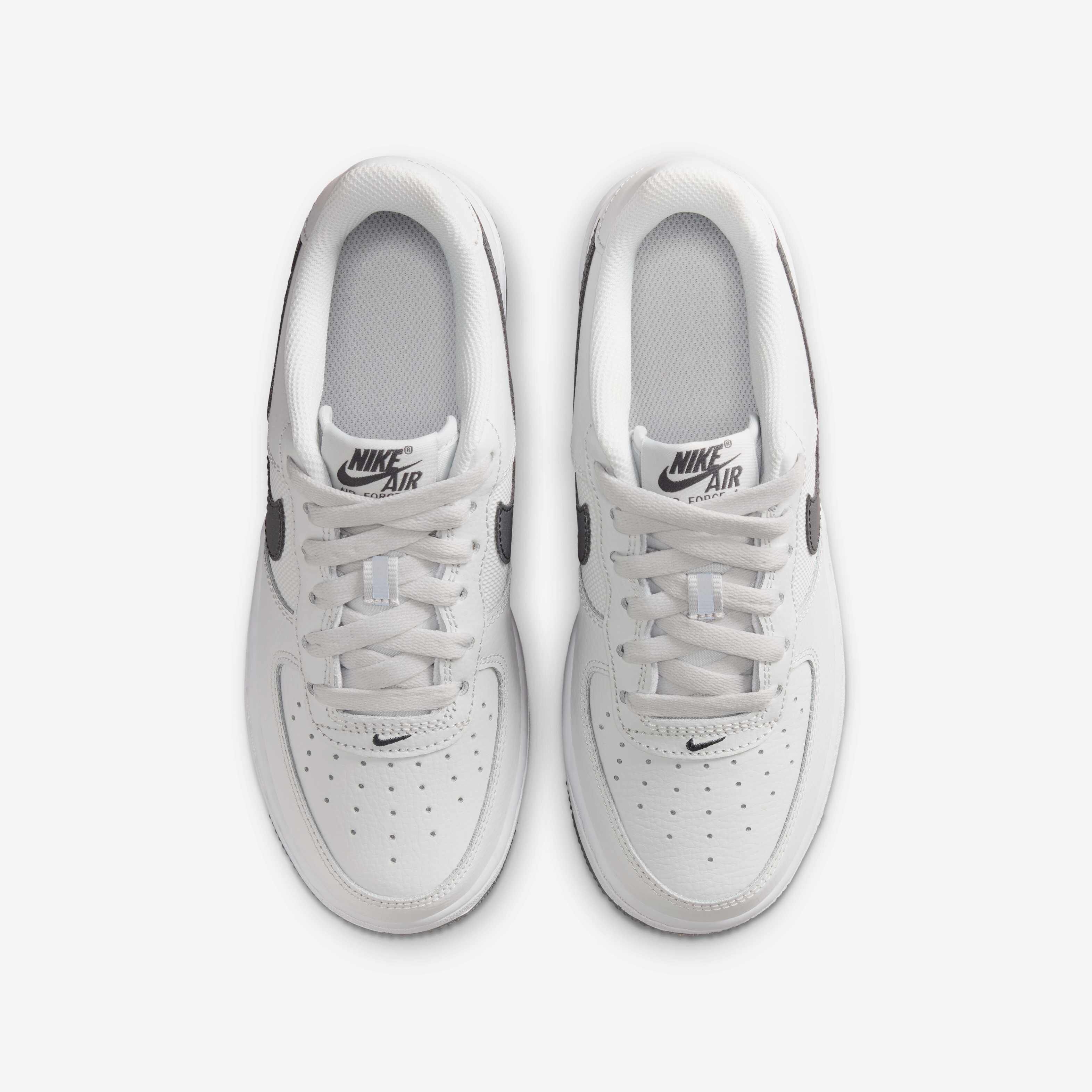 Nike Air Force 1 image number 3