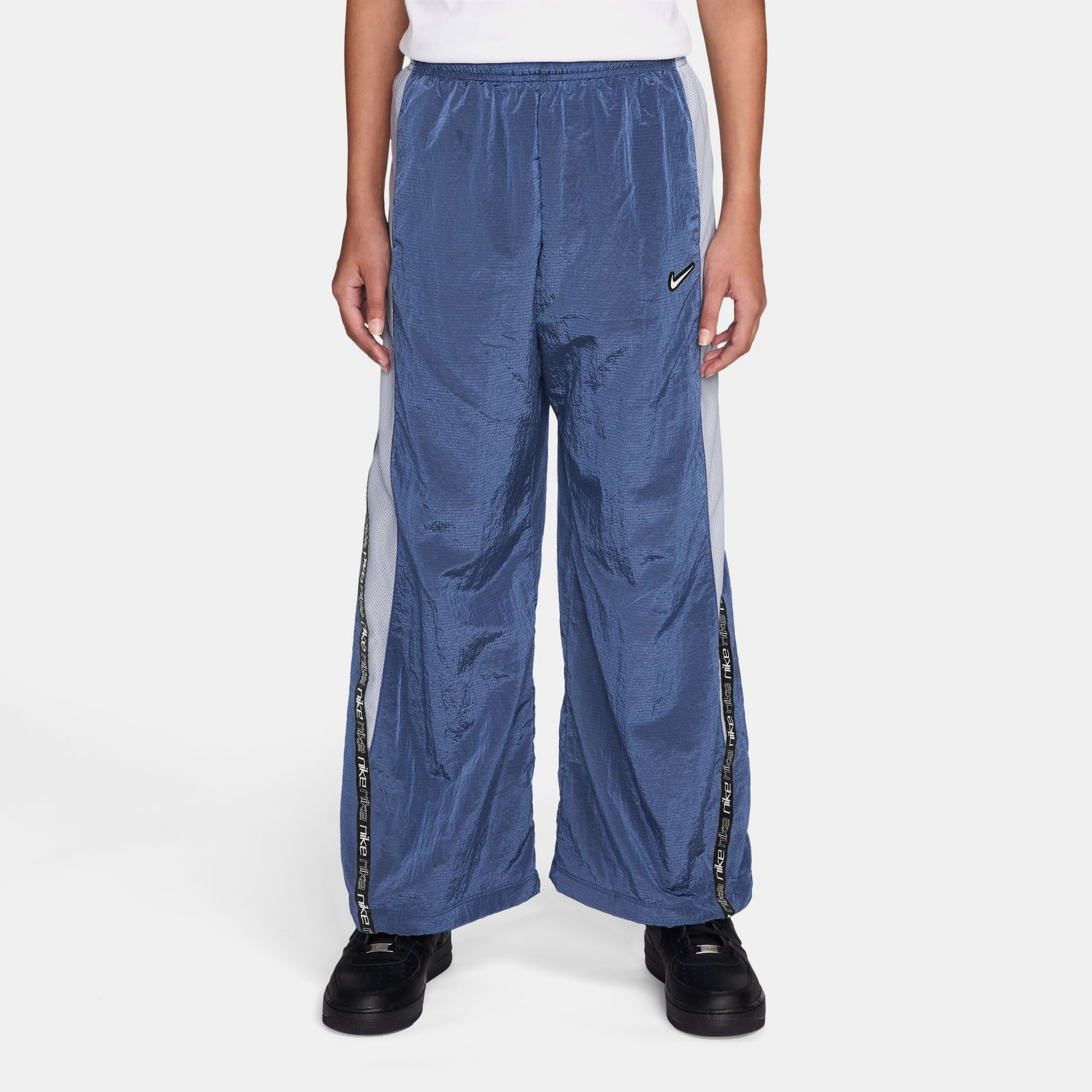 Nike Sportswear image number 0