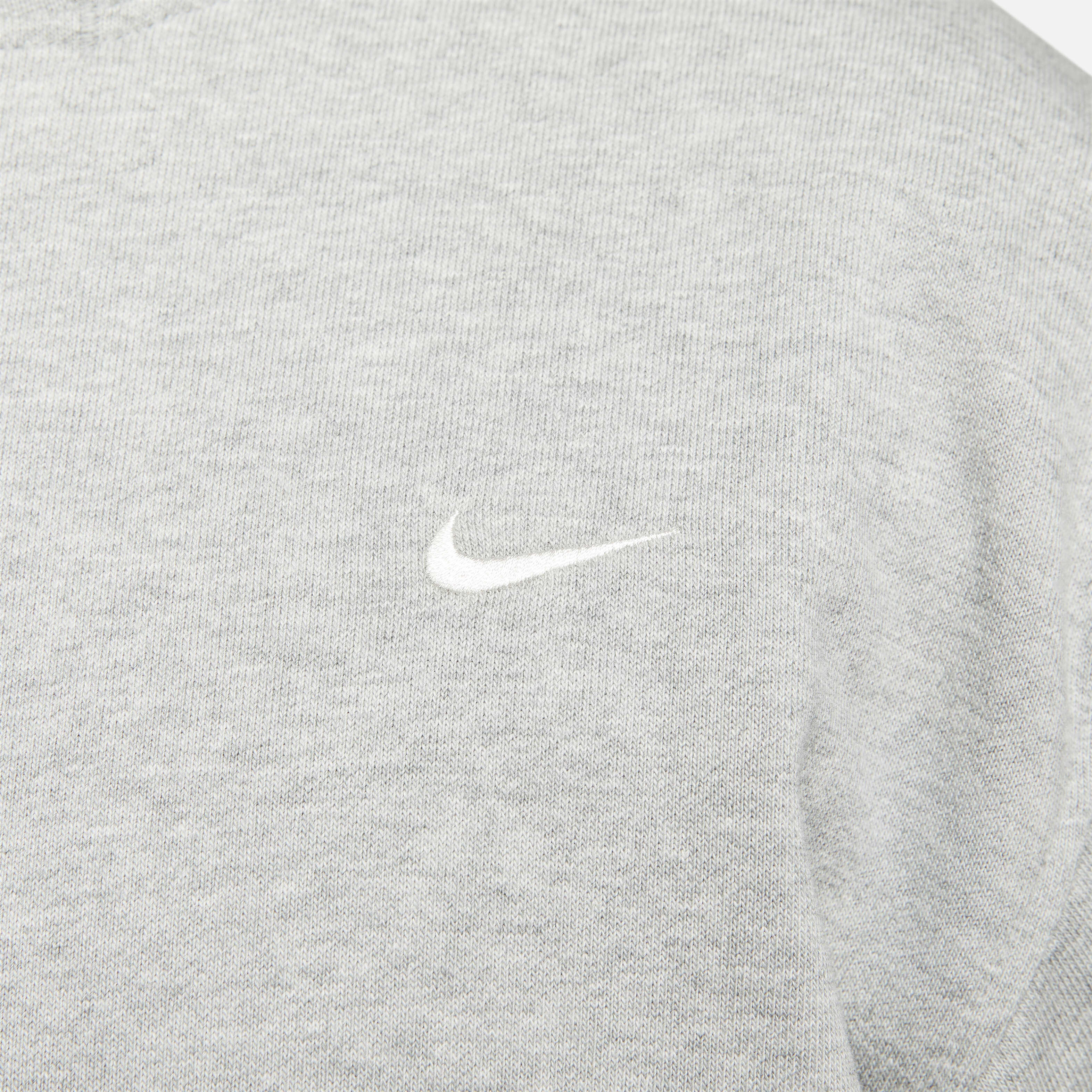 Nike Standard Issue image number 7